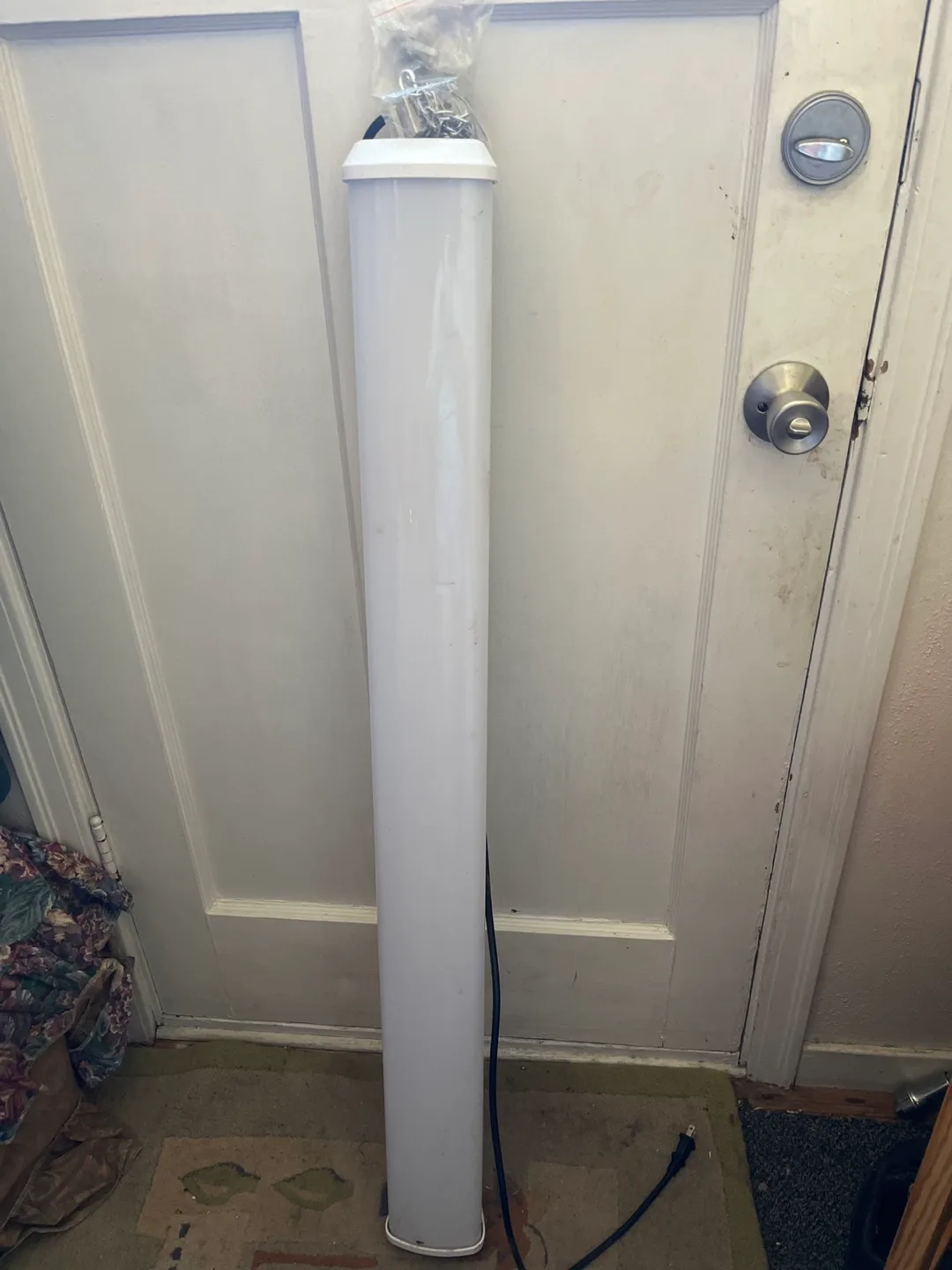 White Linear Fluorescent Light Fixture thumbnail