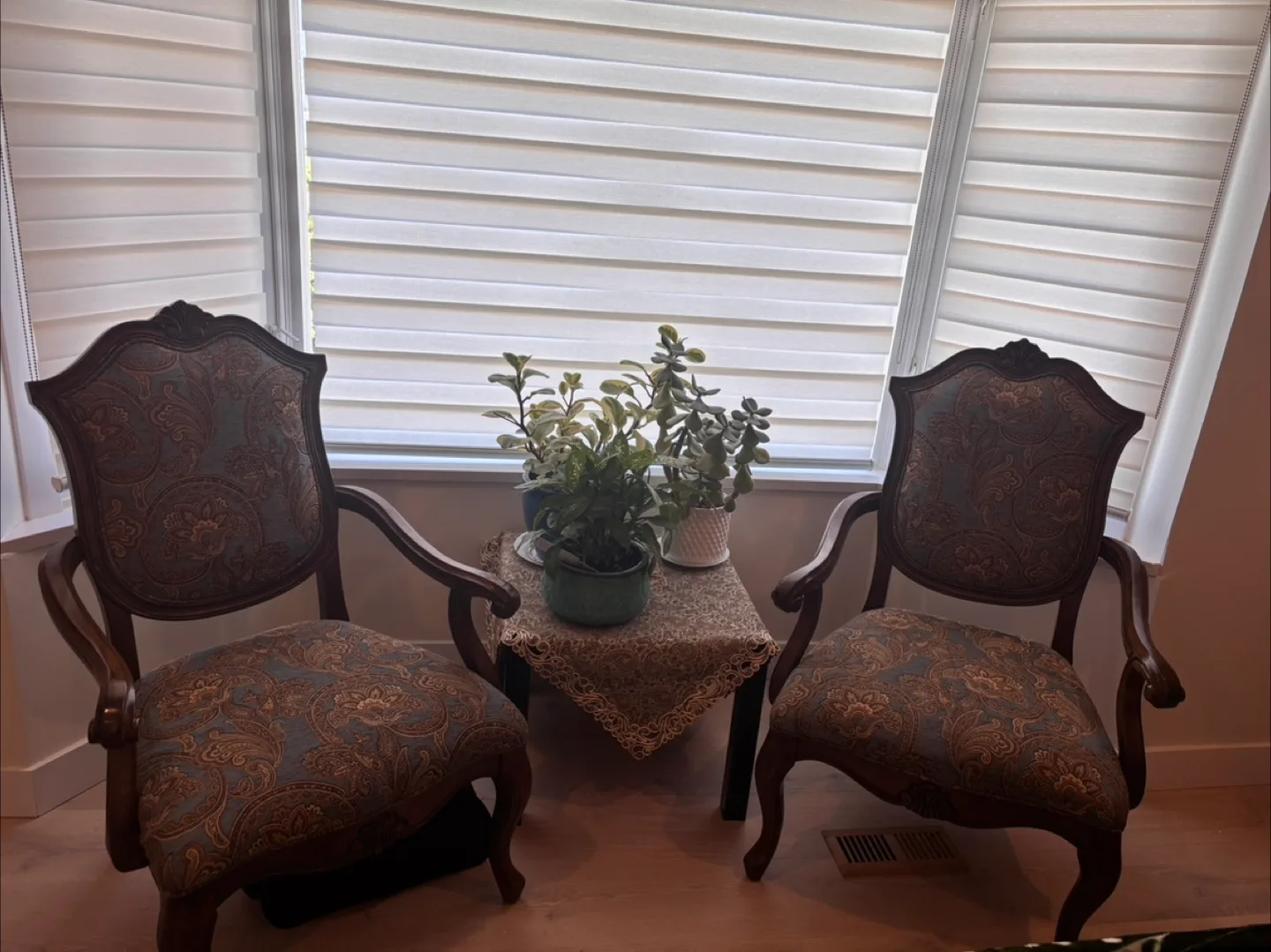Pair of Vintage Armchairs thumbnail