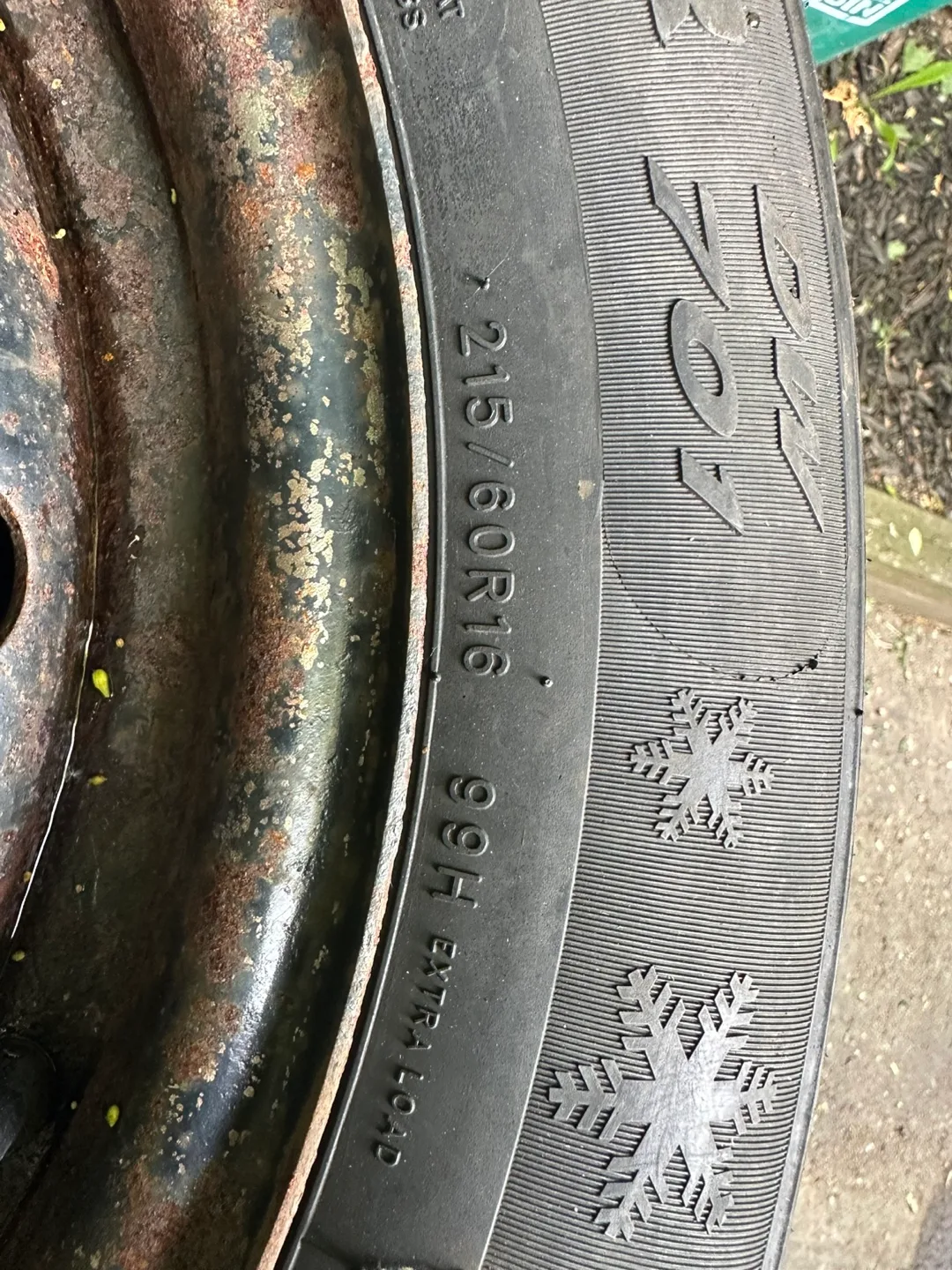 Set of Four Tires with Rims winter tires image indicator(5)