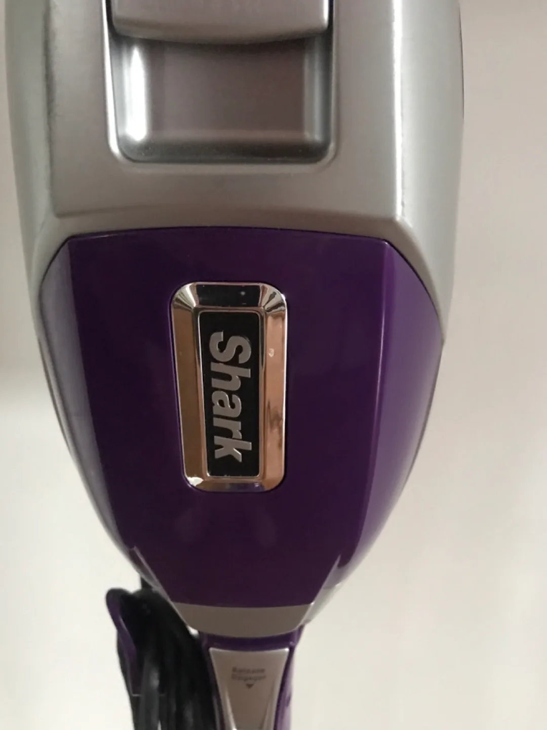 Shark Vacuum Cleaner image indicator(2)