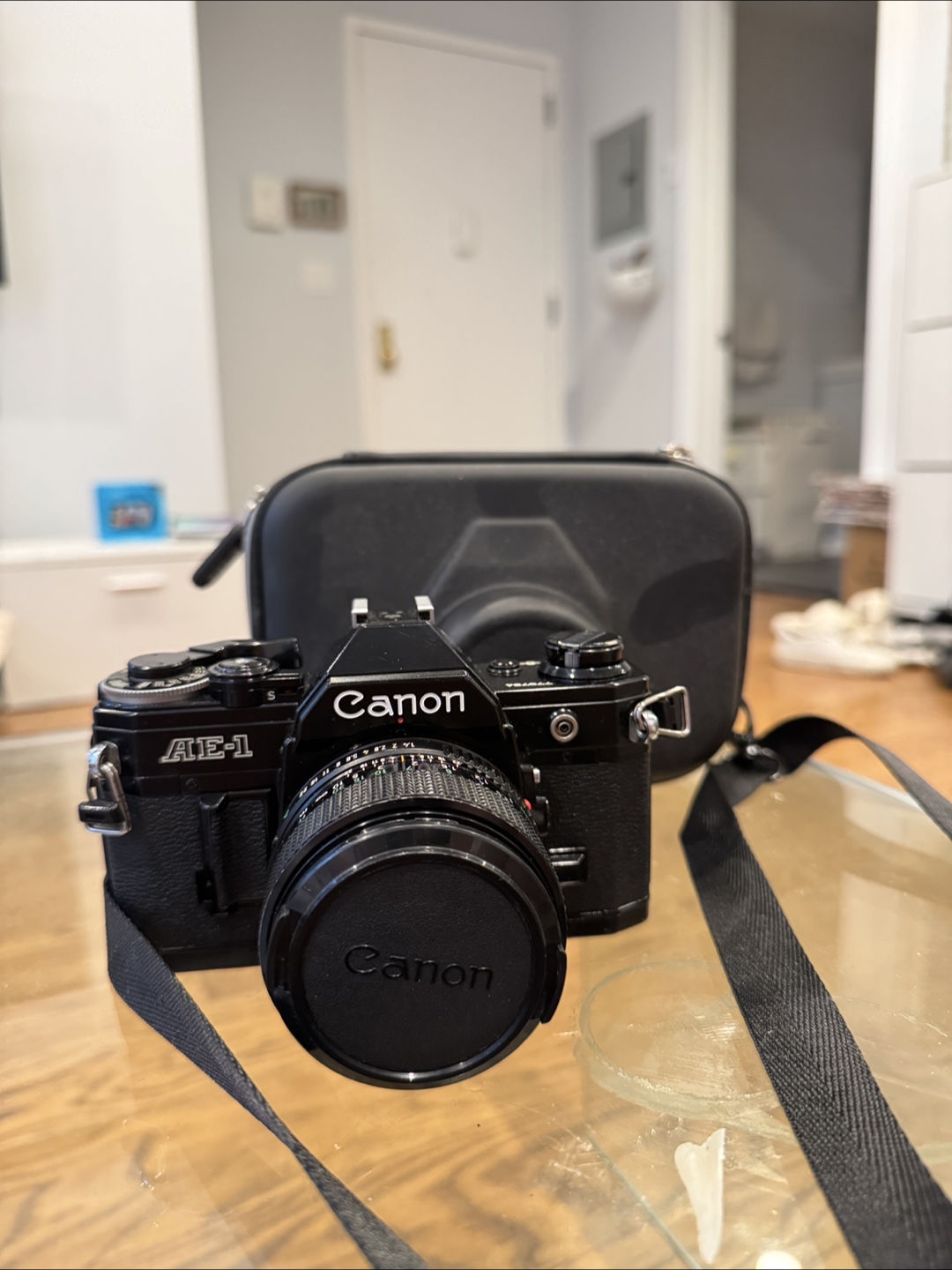 📸 Canon AE-1 35mm Film Camera with Case – Excellent Condition - photo 3
