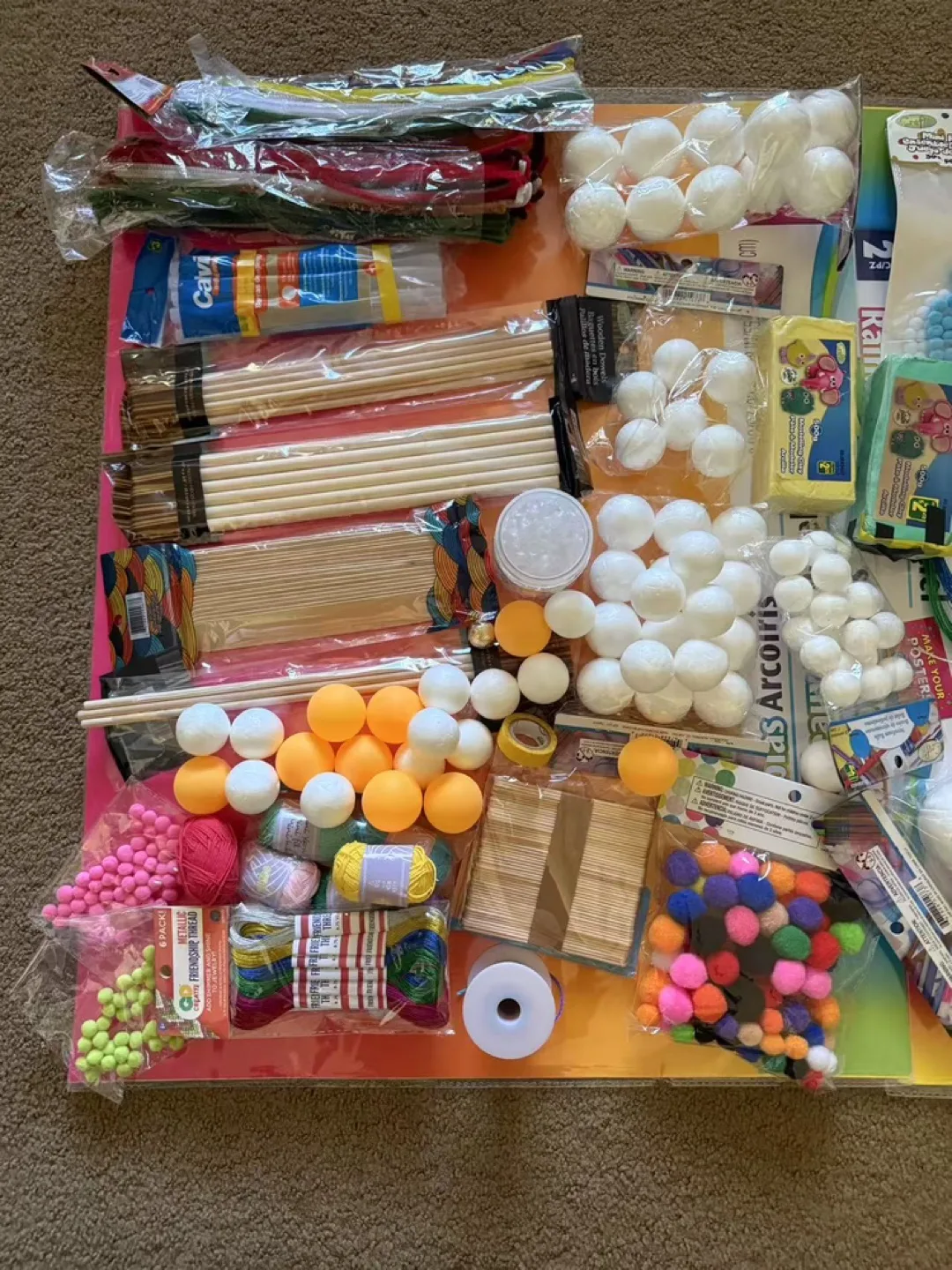 Crafting and Art Supplies Lot thumbnail