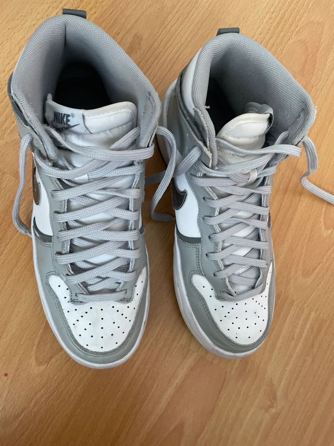 Nike dunk- woman 8.5 image indicator(2)