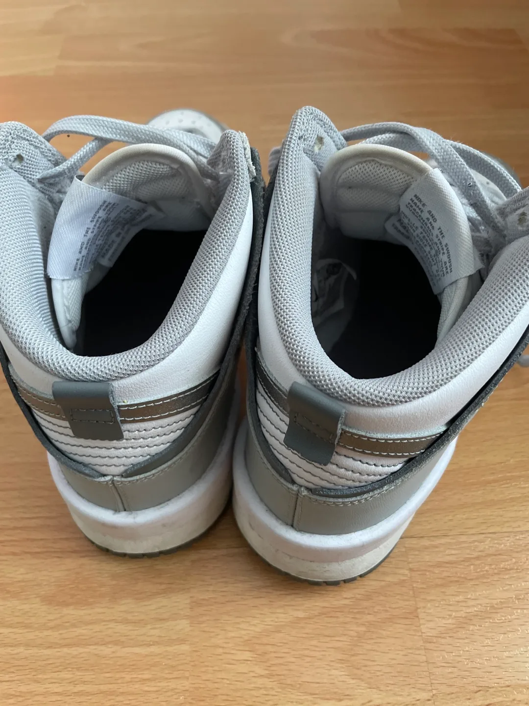 Nike dunk- woman 8.5 image indicator(3)