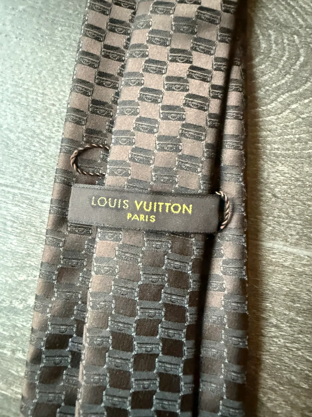 Louis Vuitton Brown Checkered Tie silk like new image indicator(2)
