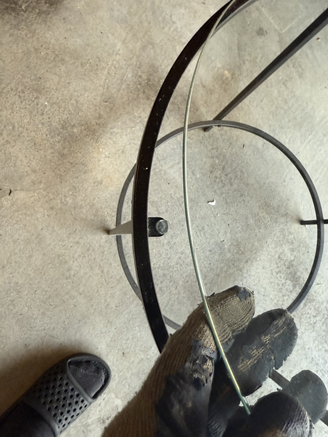 Round Glass Top Side Table - photo 5