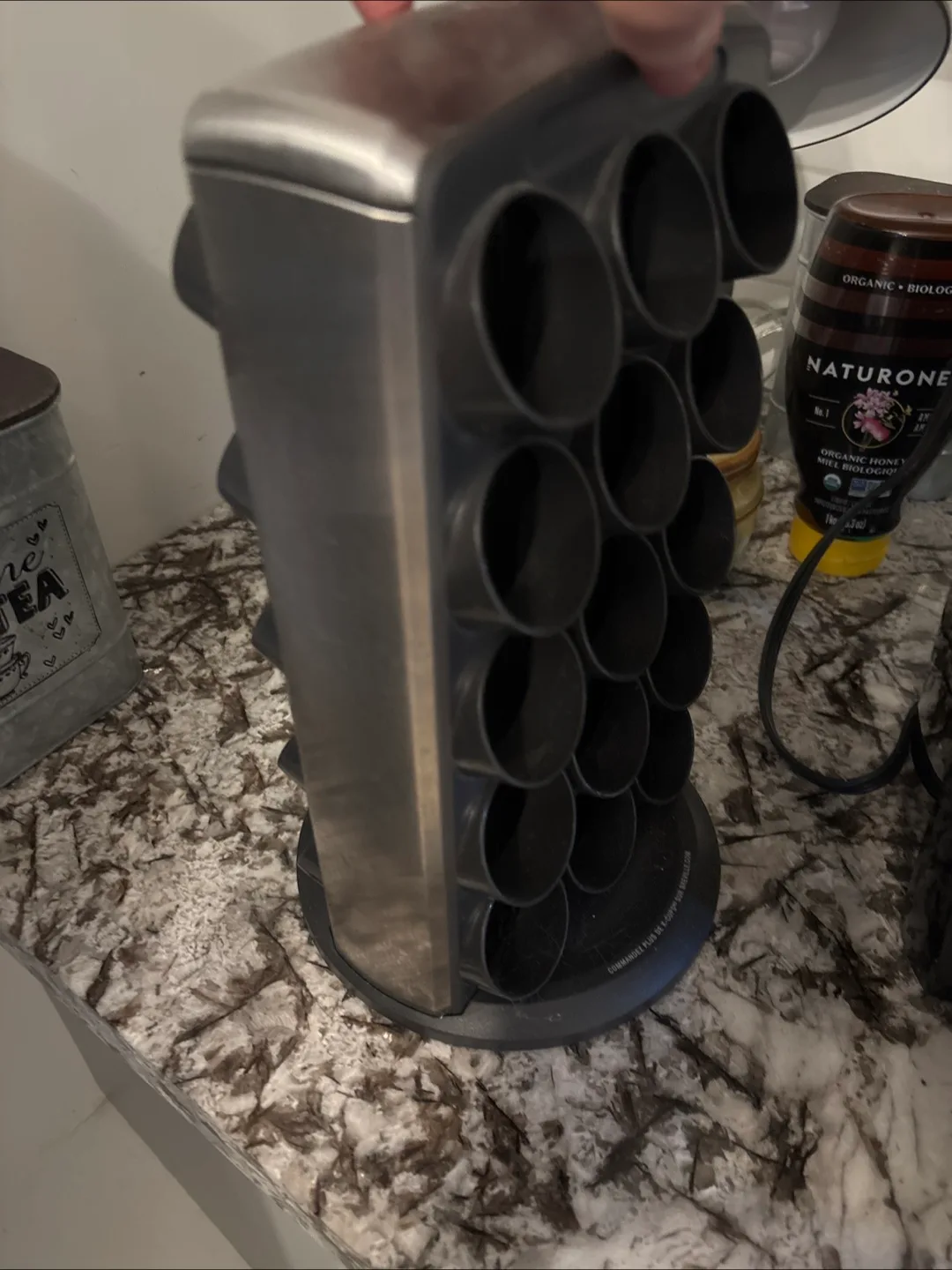 Keurig Coffee Maker and Pod Holder image indicator(3)