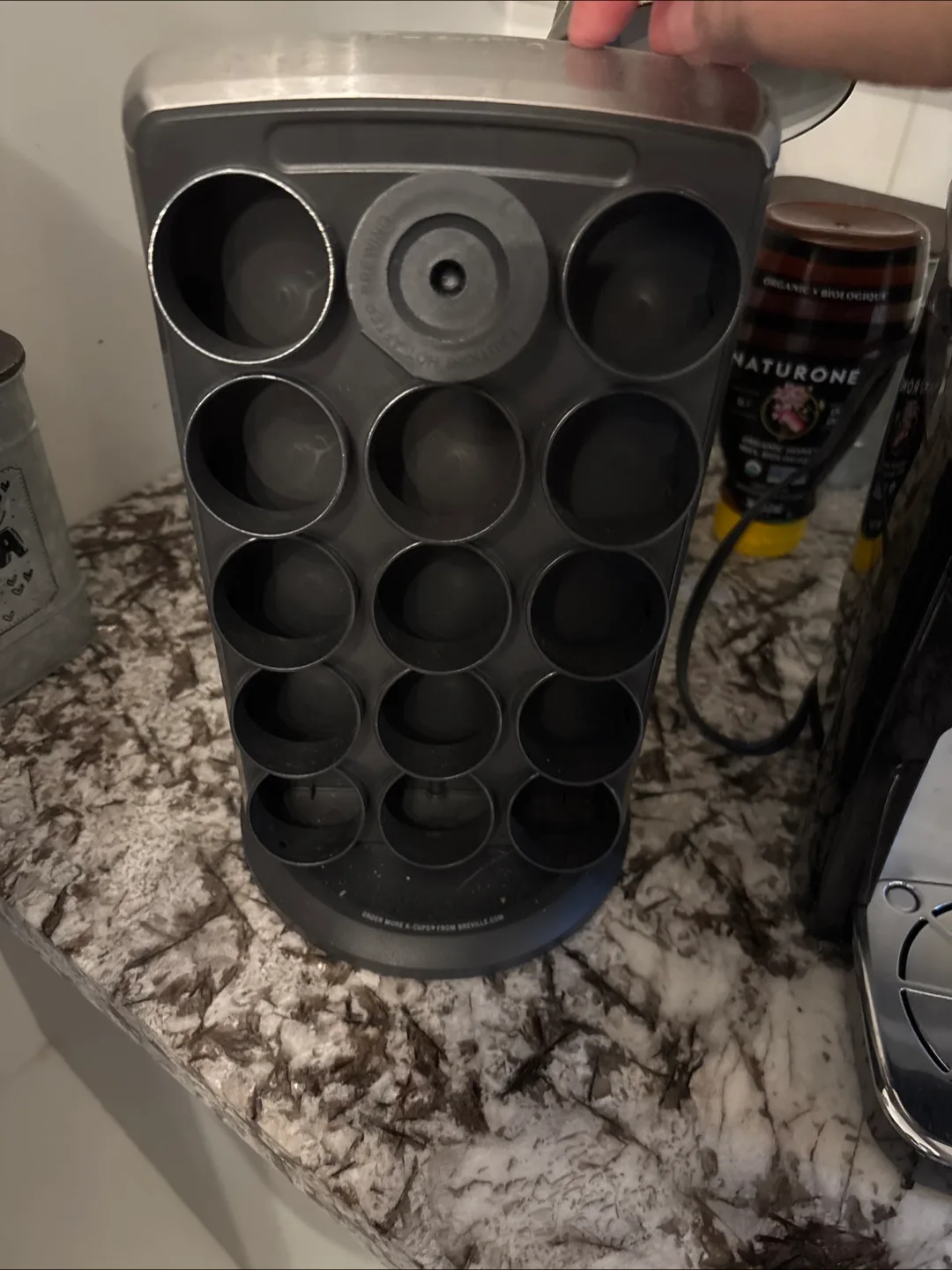 Keurig Coffee Maker and Pod Holder image indicator(2)