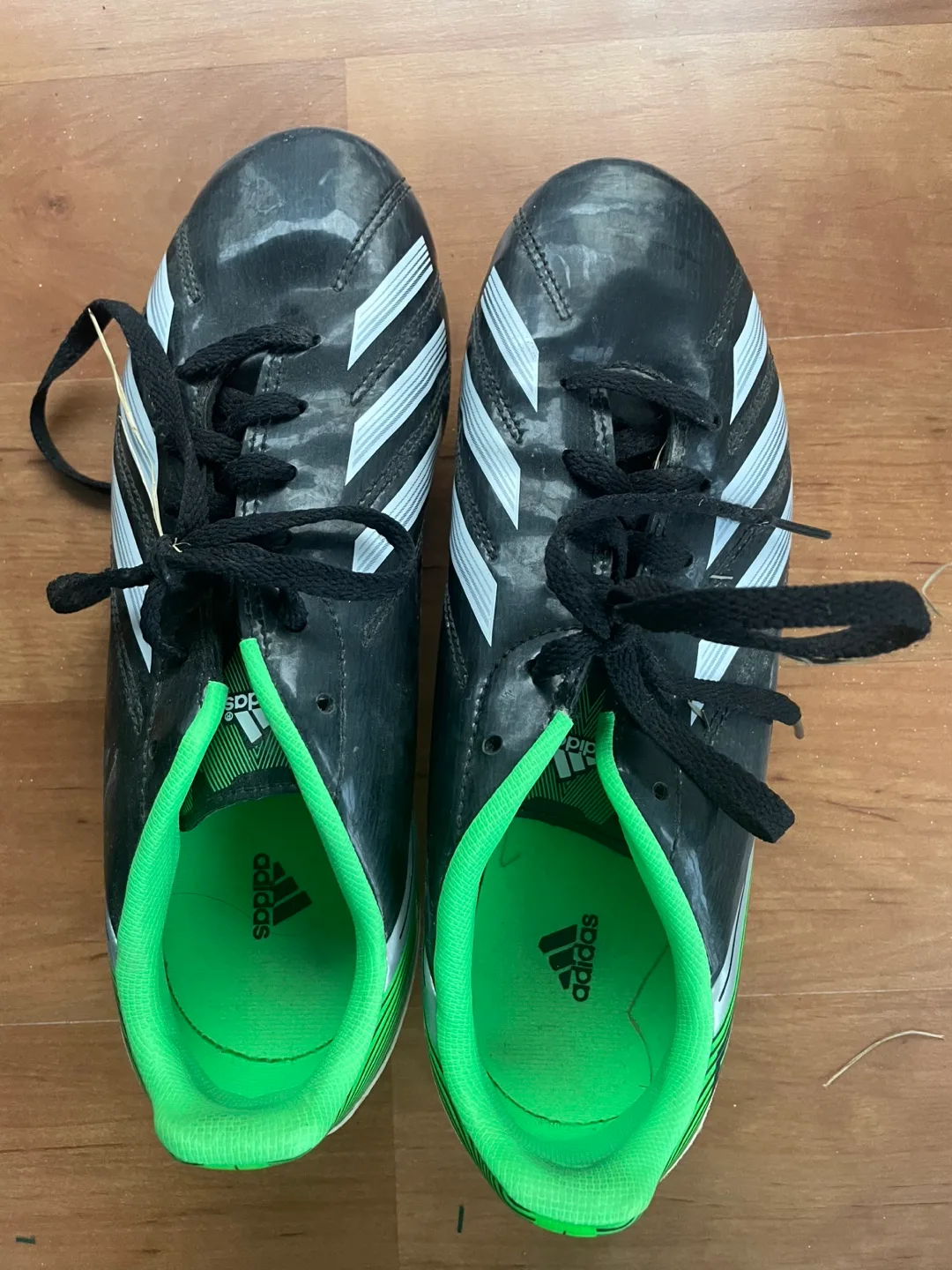 Adidas Soccer Cleats Size 7 thumbnail