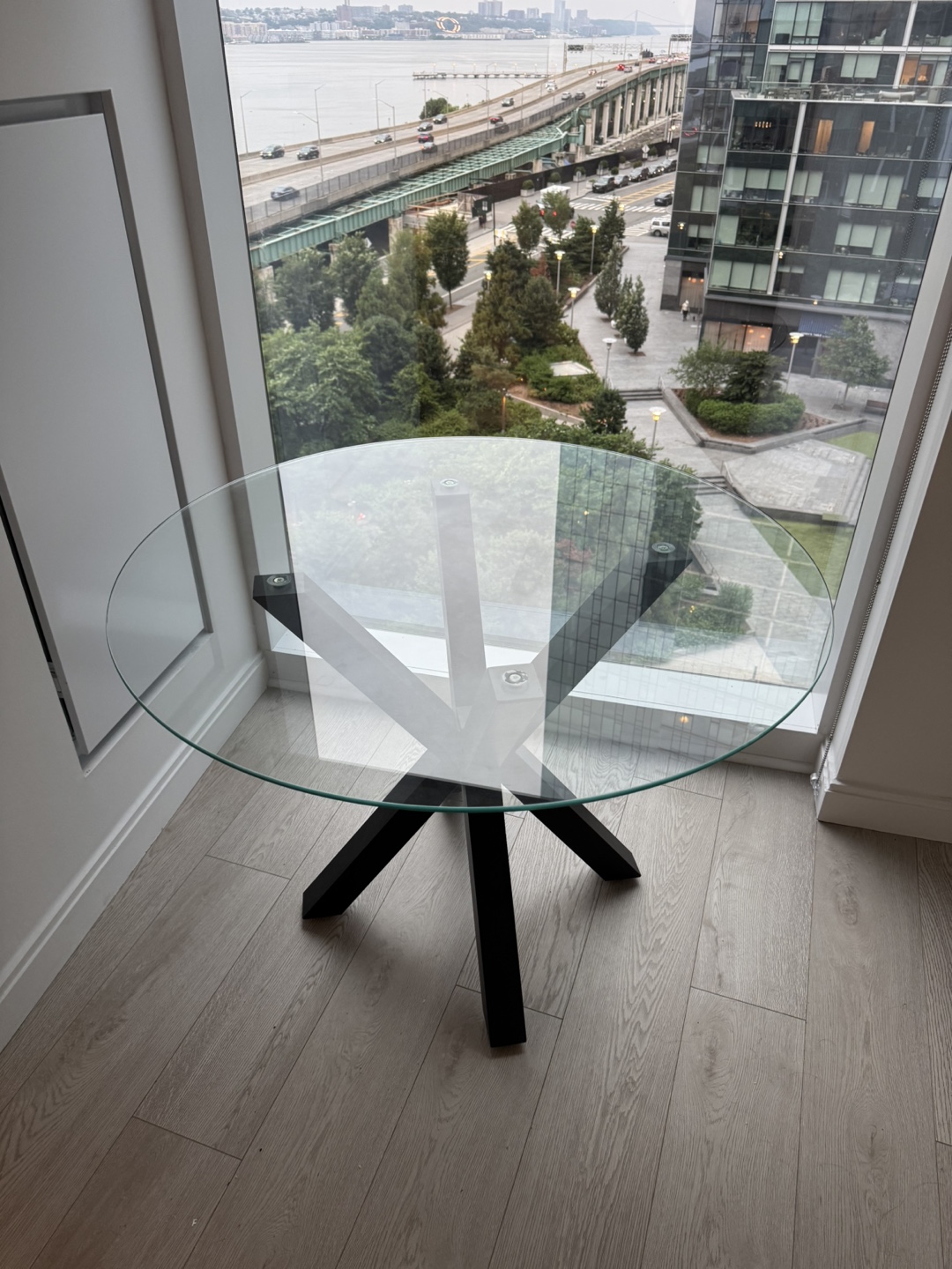 Round Glass Top 40” Dining Table