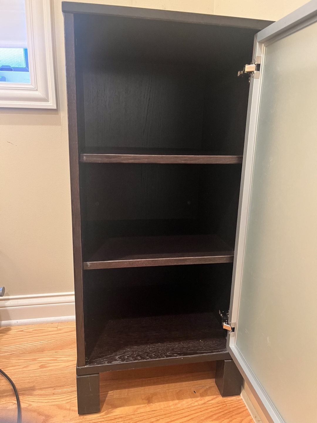 Modern Office Storage Cabinet – Sleek & Functional - photo 2