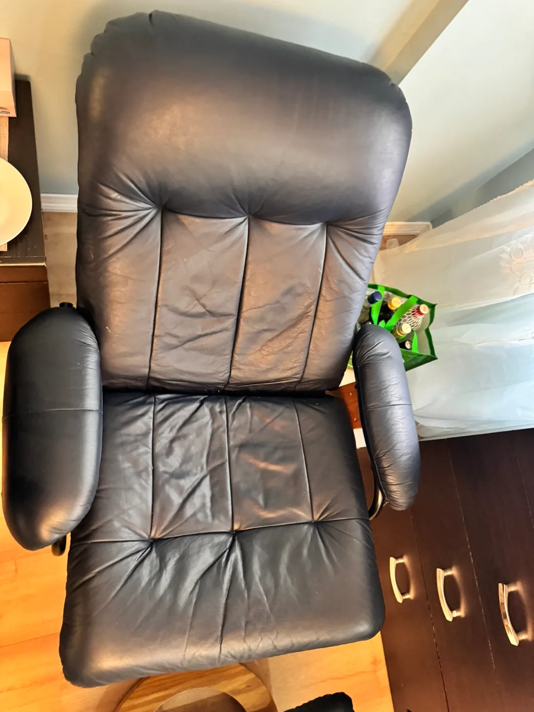 Reclining chair and foot rest image indicator(5)