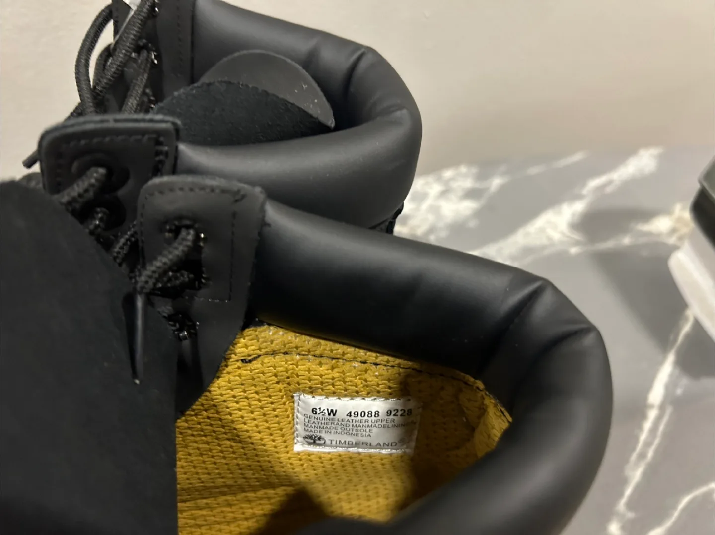 Timberland Black Boots image indicator(4)