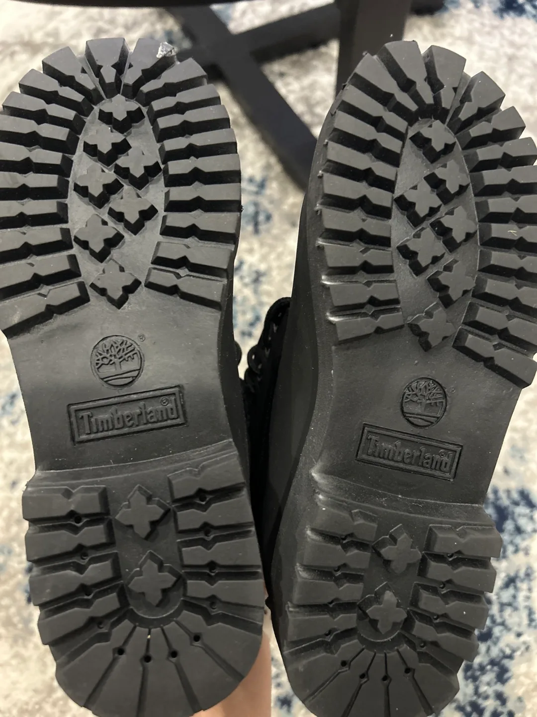 Timberland Black Boots image indicator(5)