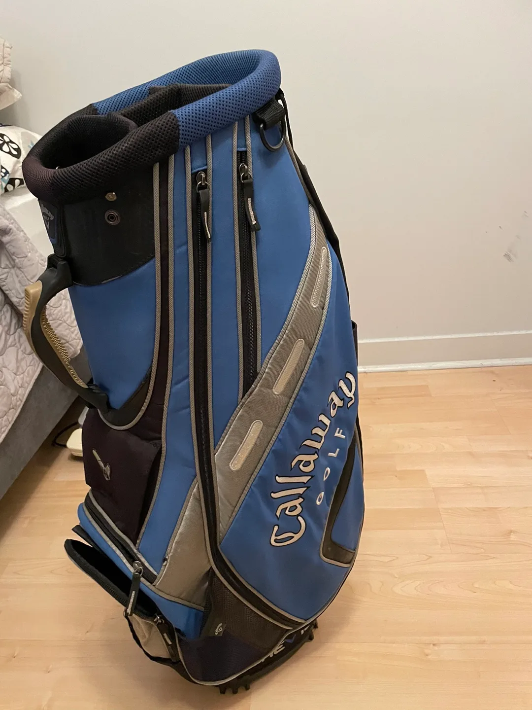 Callaway Golf Bag and Driver image indicator(4)