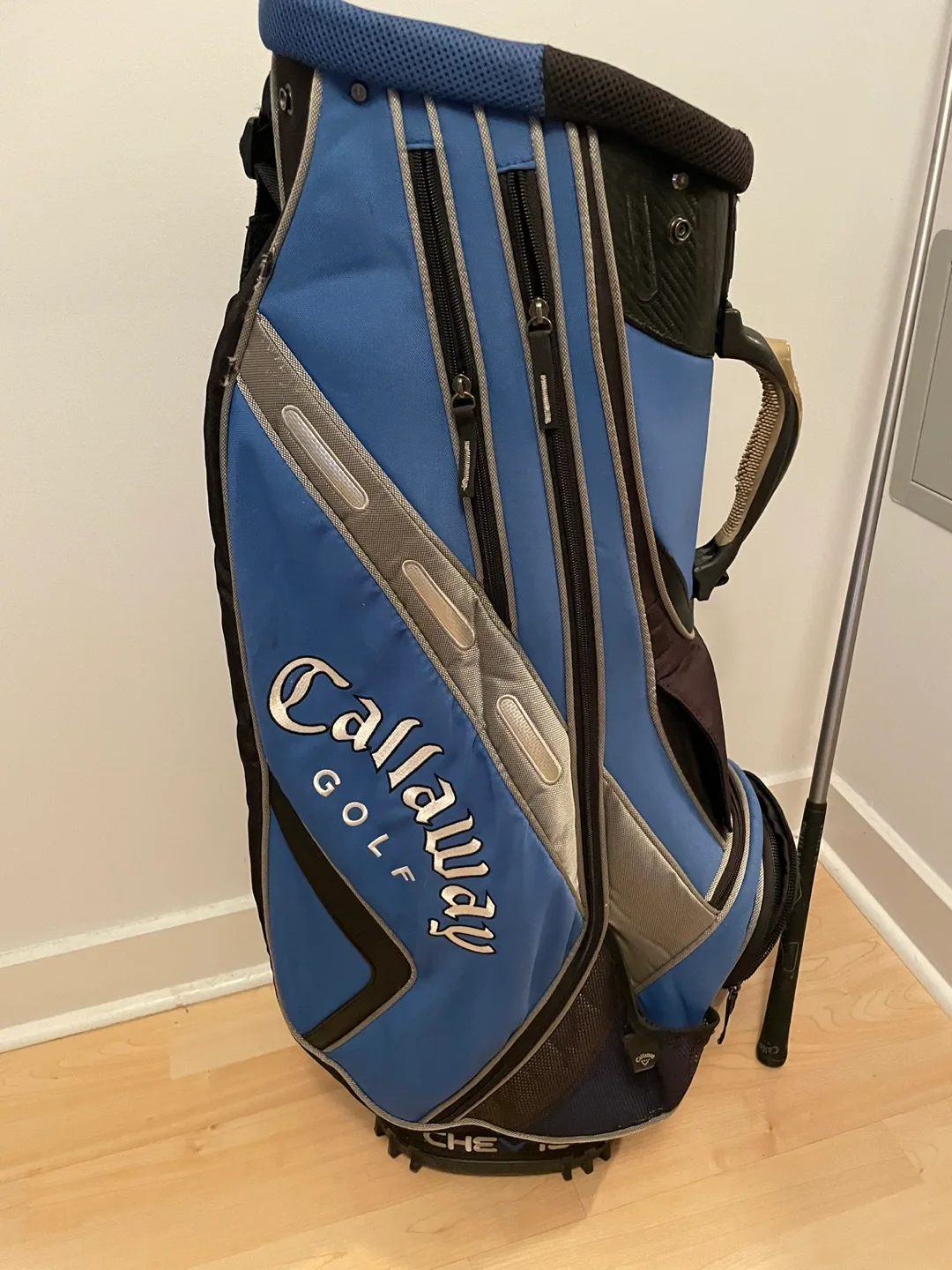 Callaway Golf Bag and Driver image indicator(2)