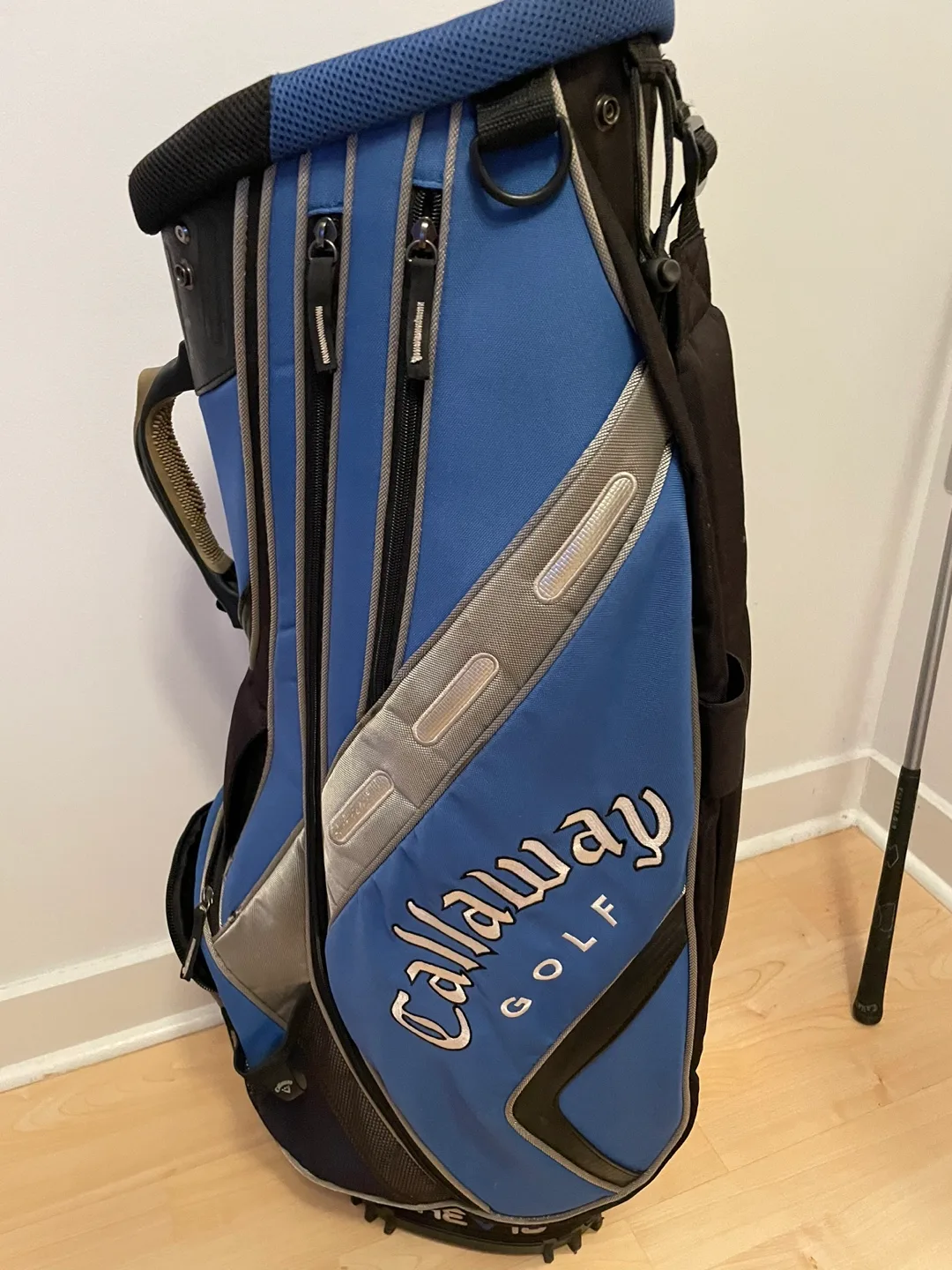 Callaway Golf Bag and Driver image indicator(5)