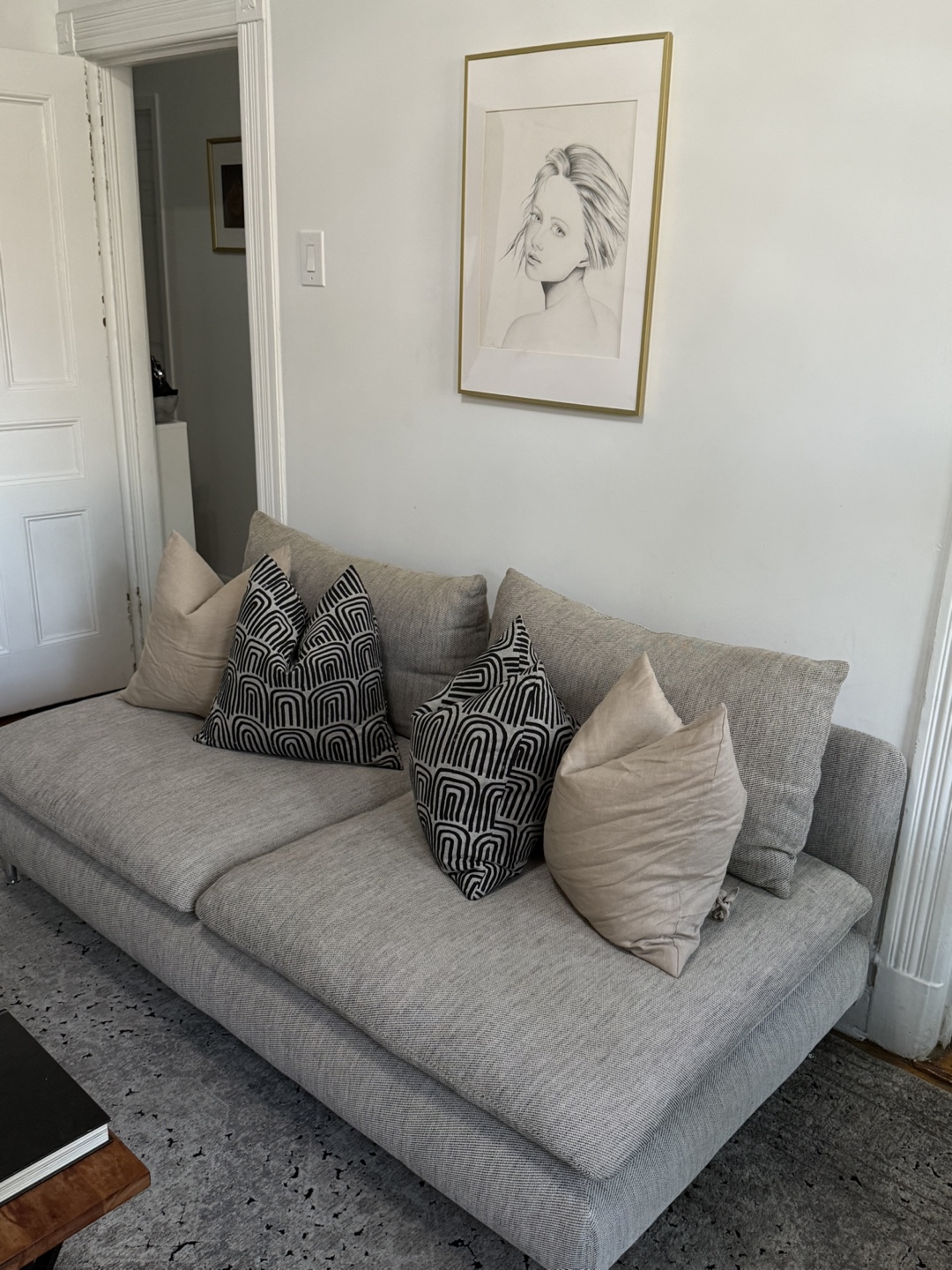 Modern Sofa with Pillows - photo 2