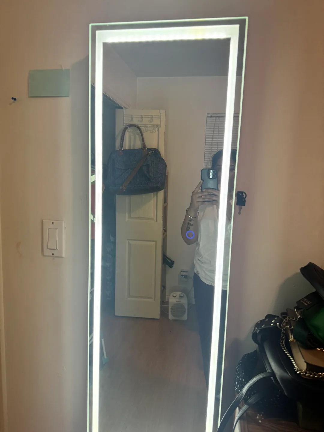 Wall mirror image indicator(2)