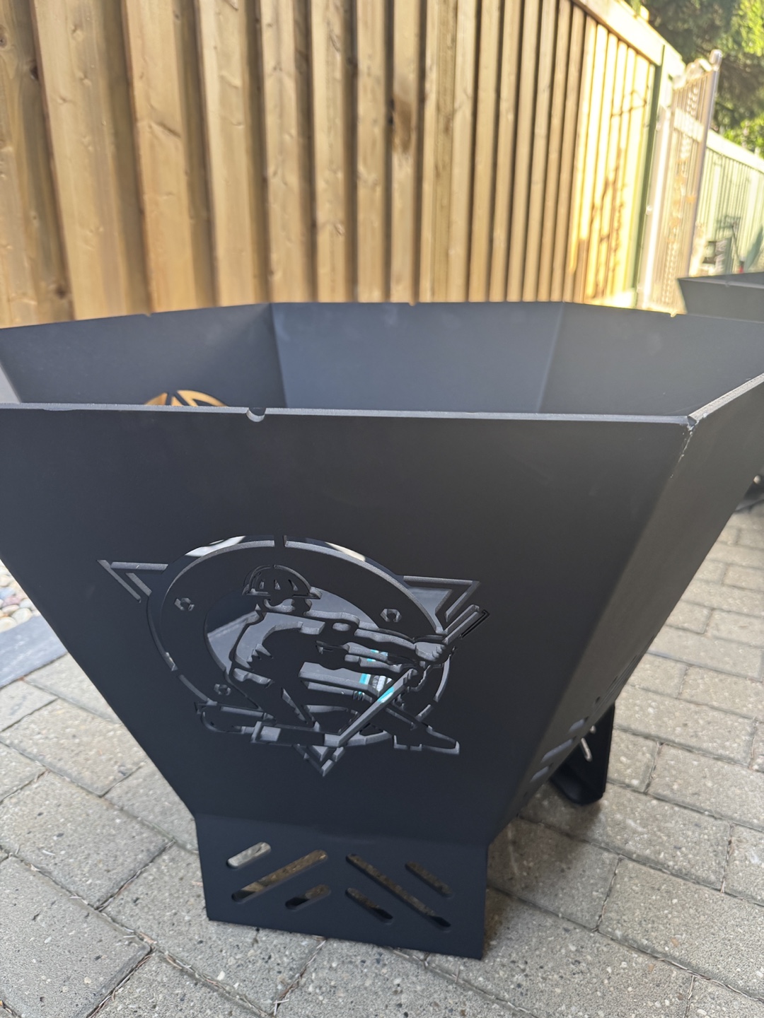 32” Oilers Custom Fire Pit - photo 2