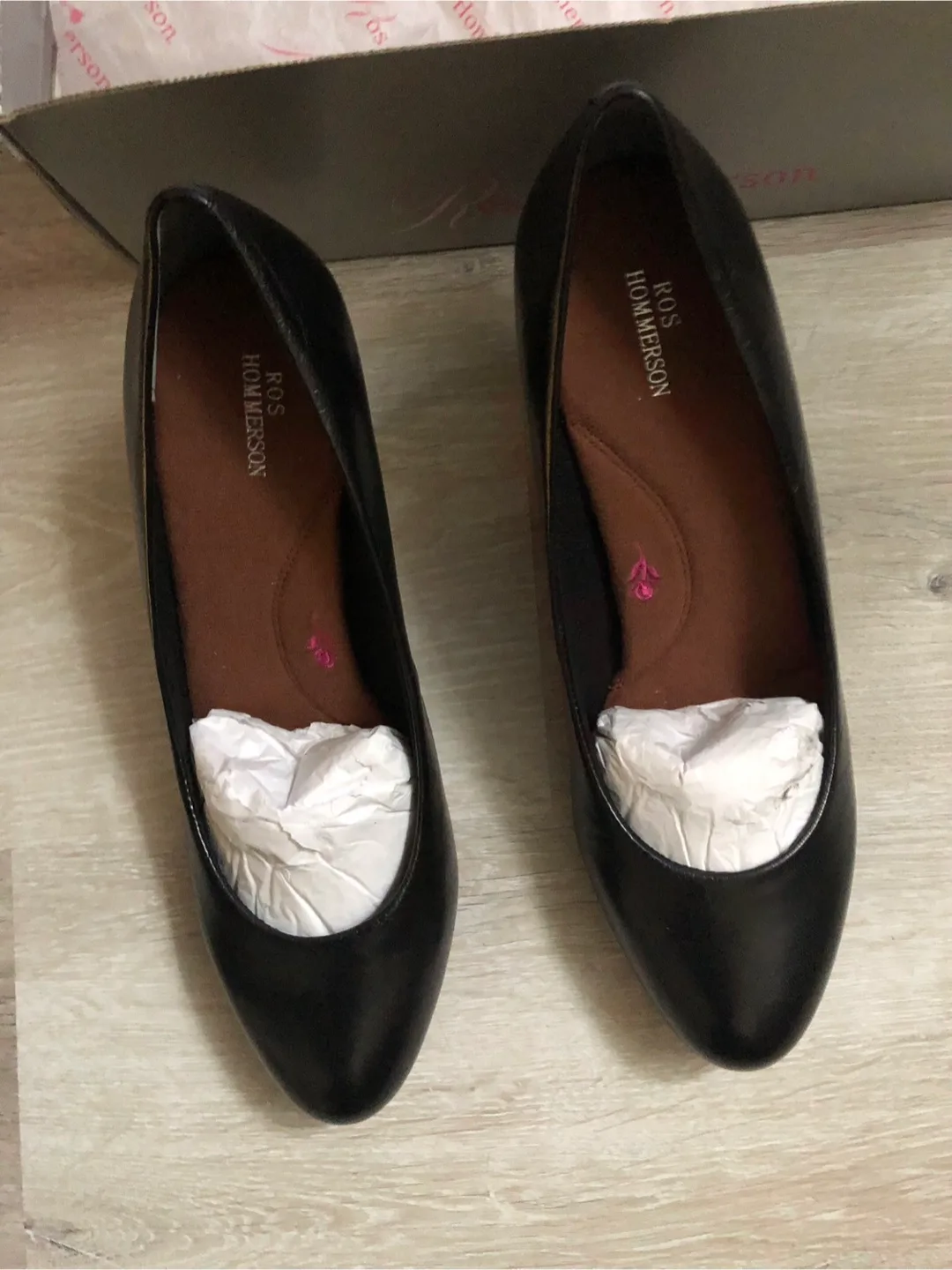 LEATHER HEELS image indicator(2)