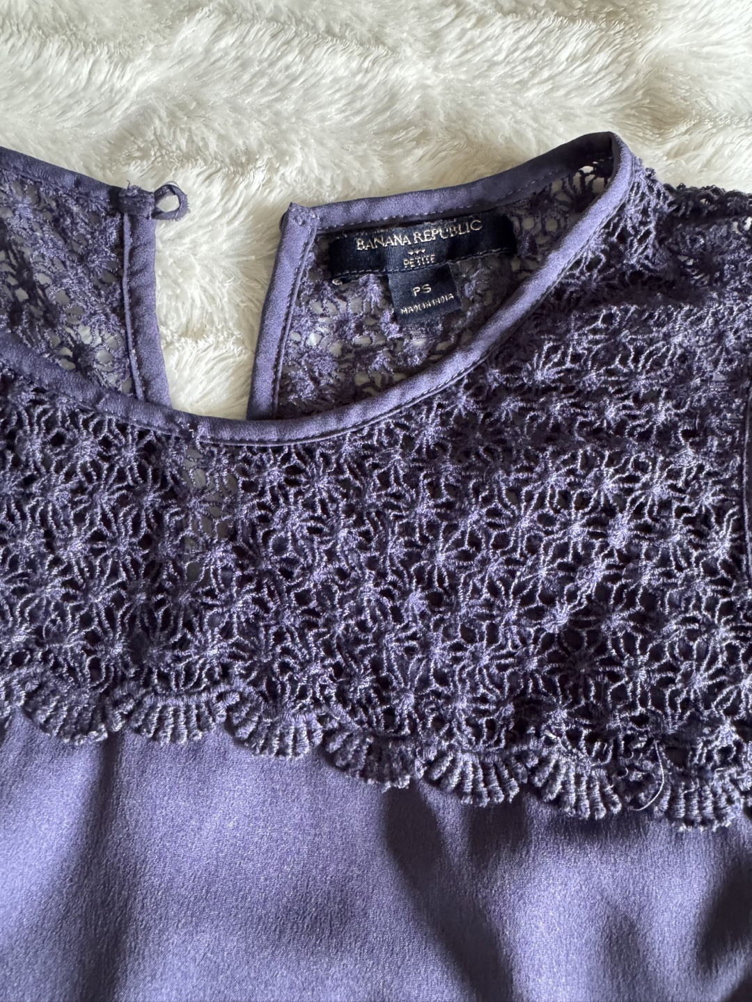 Banana Republic Sleeves Top- Size Petite S - photo 3