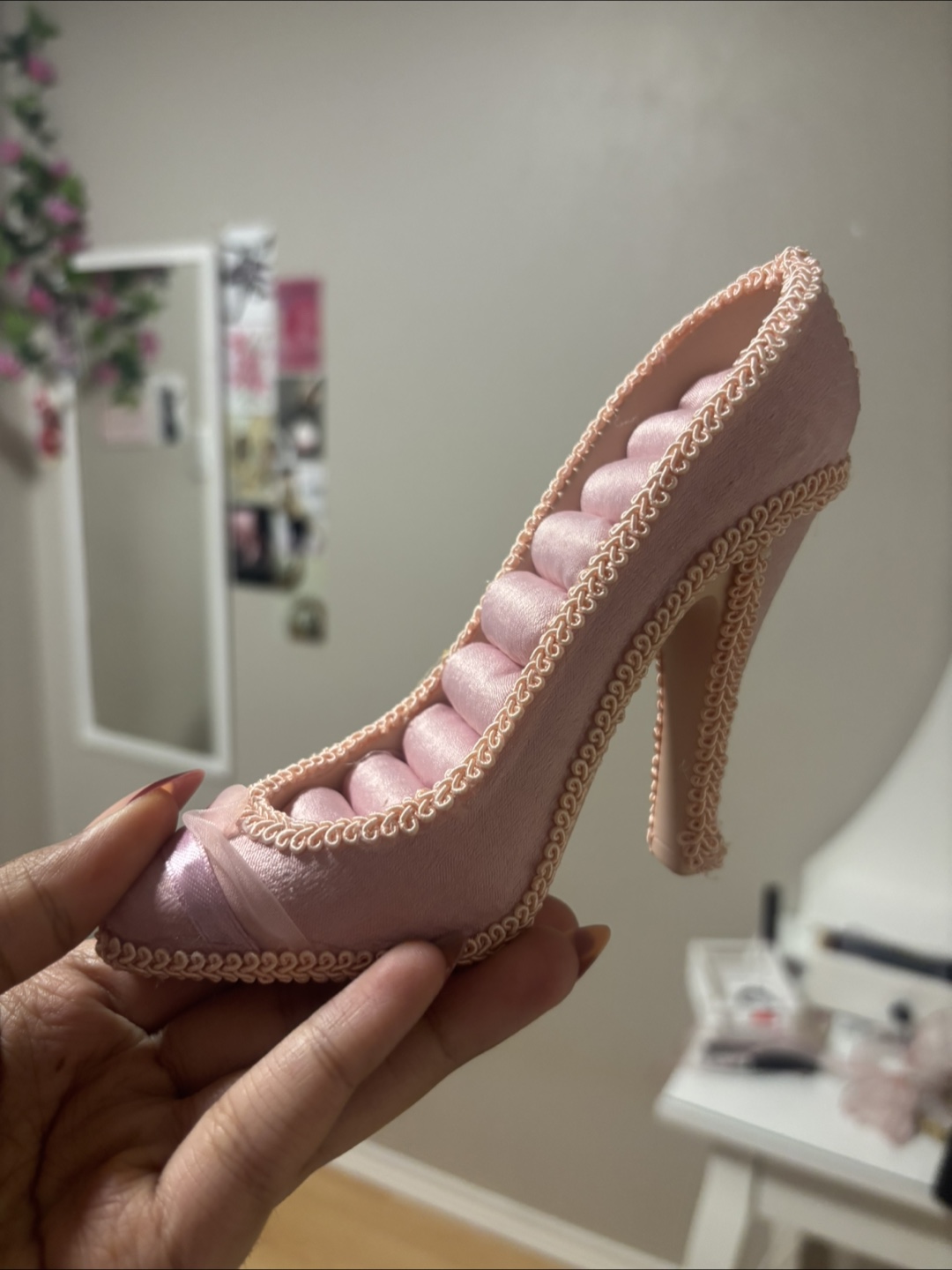 Pink High Heel Ring Holder