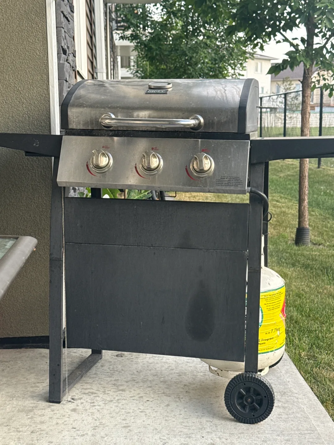 Stainless Steel Propane BBQ Grill thumbnail