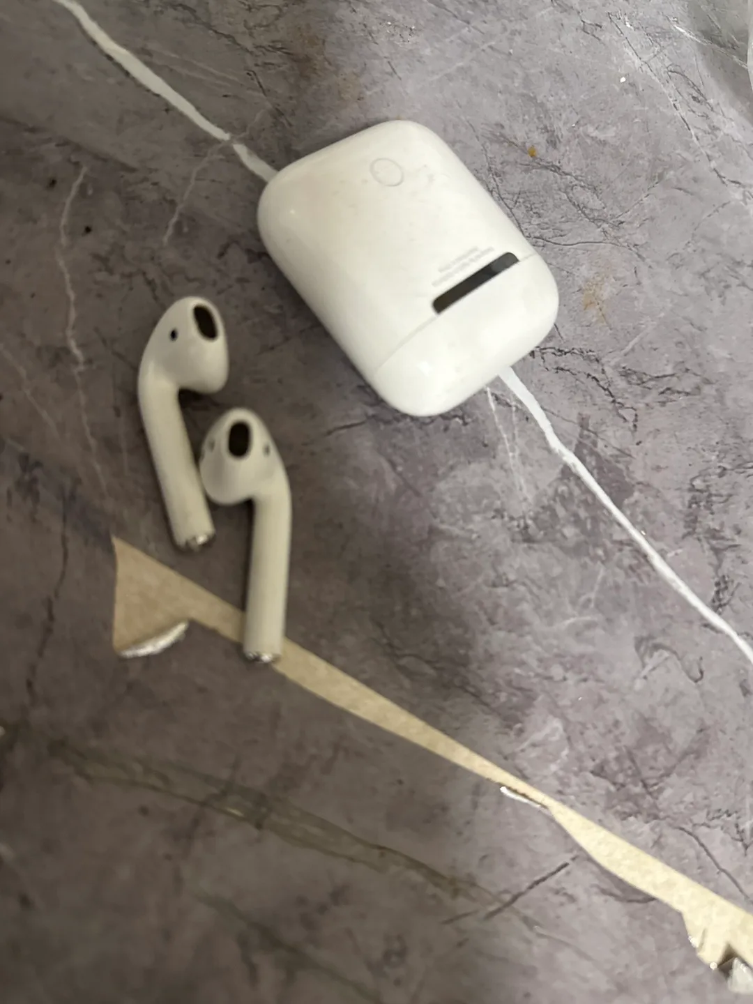 Apple AirPods with Charging Case thumbnail