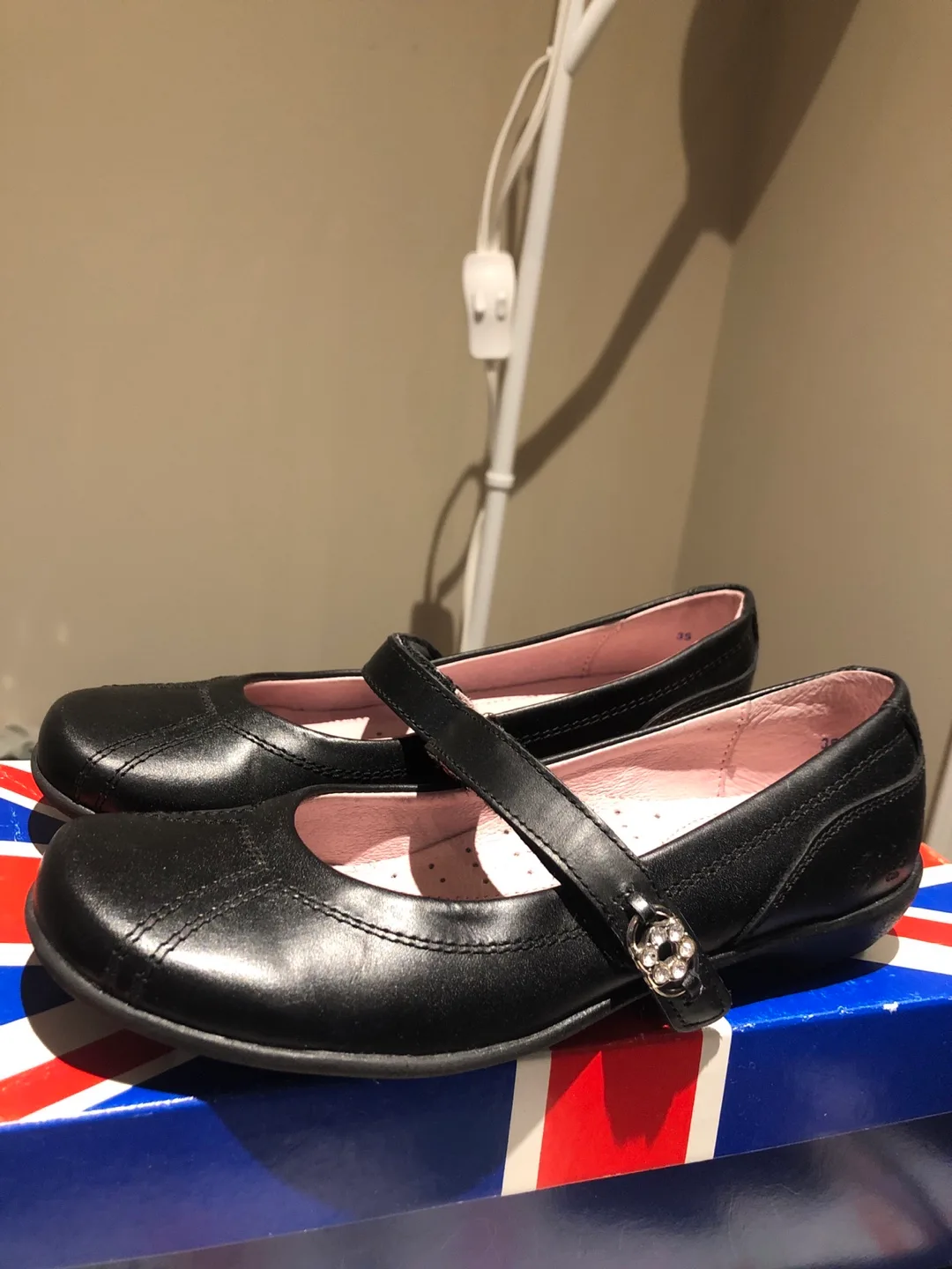 Black Genuine Leather Shoes - Size 3 by Condorin thumbnail