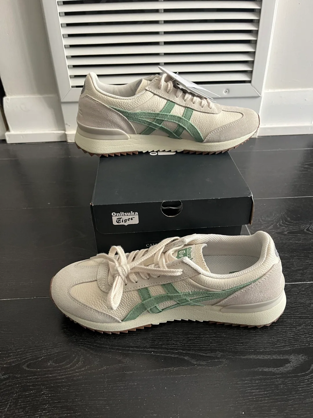 Onitsuka Tiger California 78 EX Sneakers (BNIB) image indicator(2)