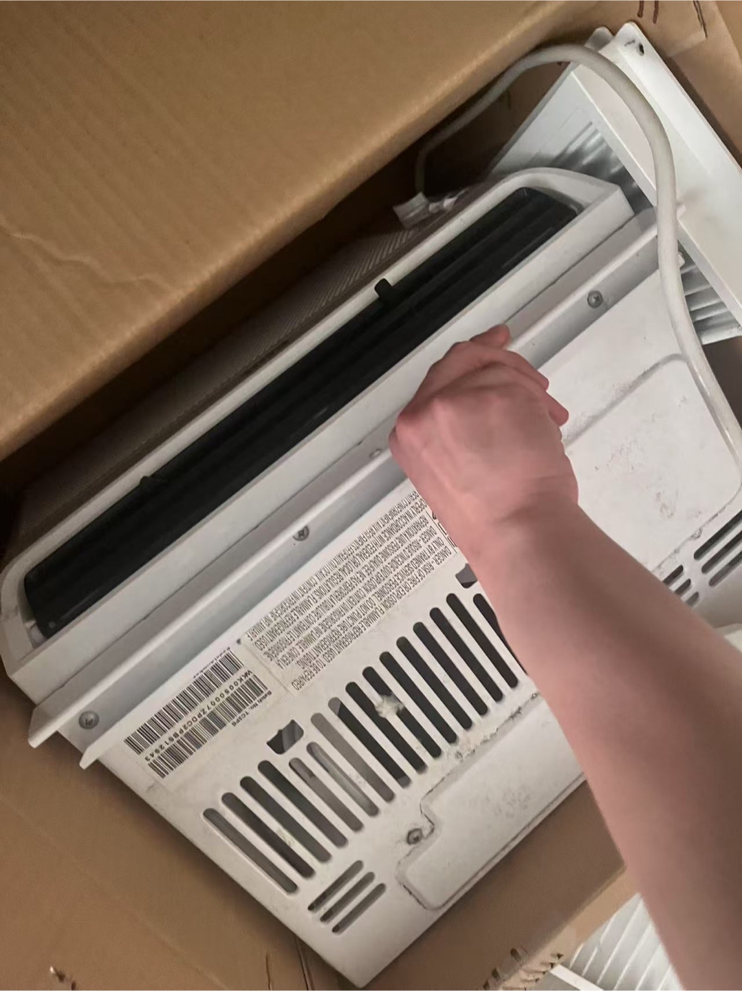 EQK Air Conditioner 5,000 BTU/H - photo 4