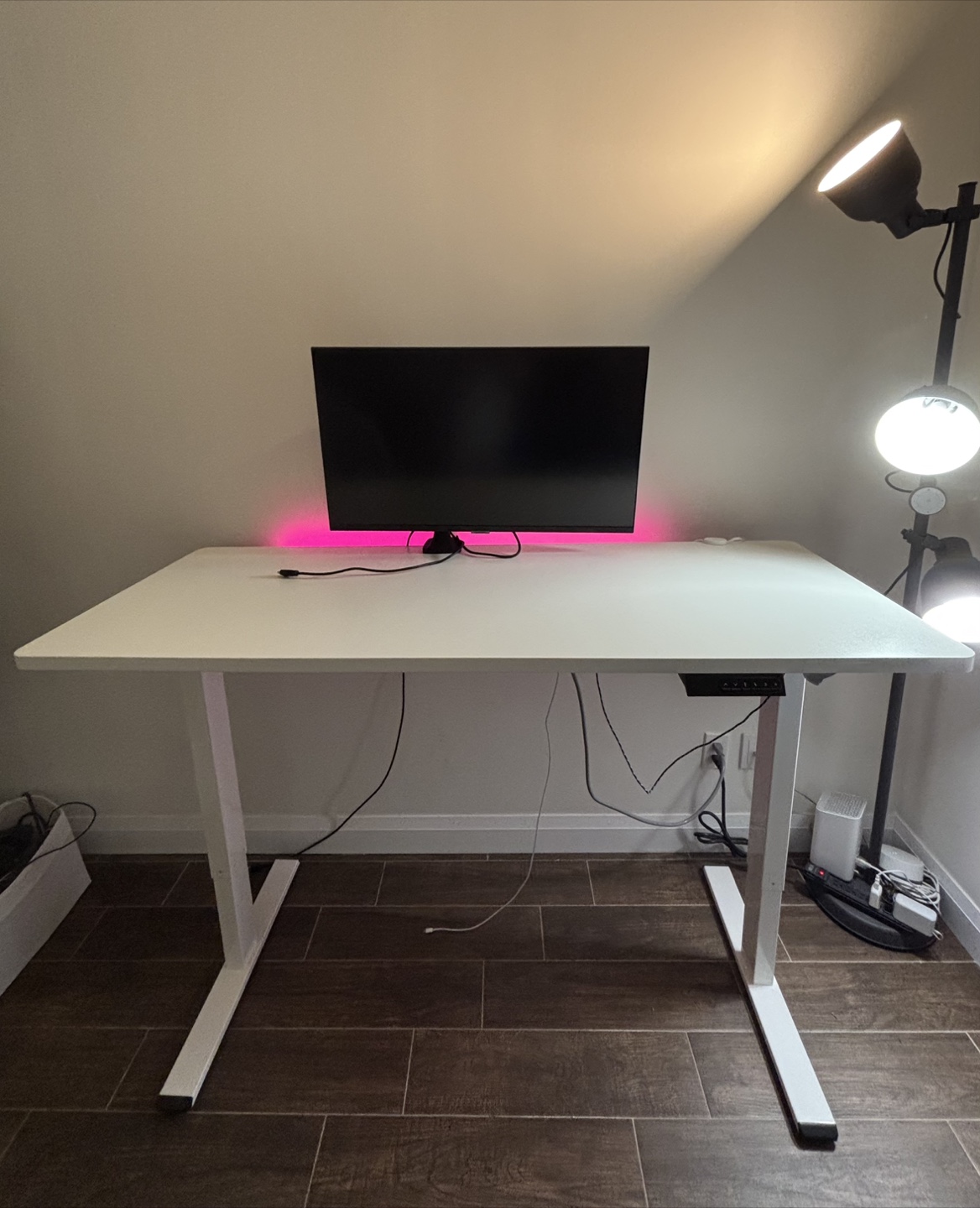 FlexiSpot E2 Standing Desk including mat and cable tray - photo 2