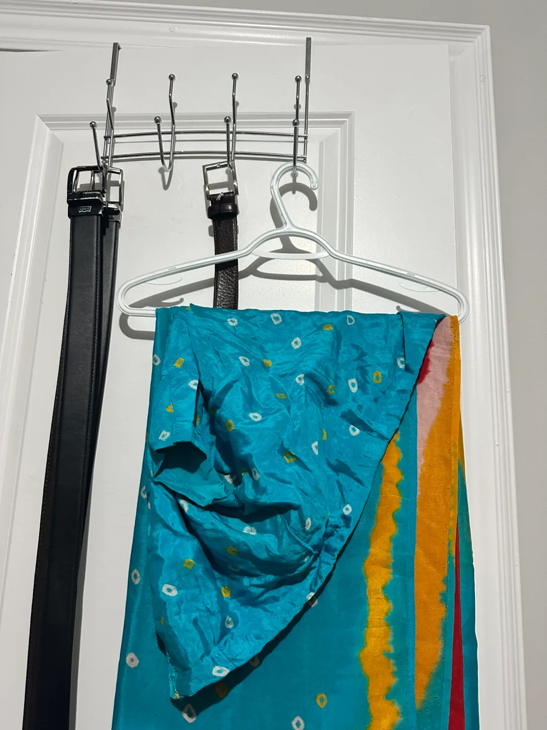 Beautiful silk sari thumbnail