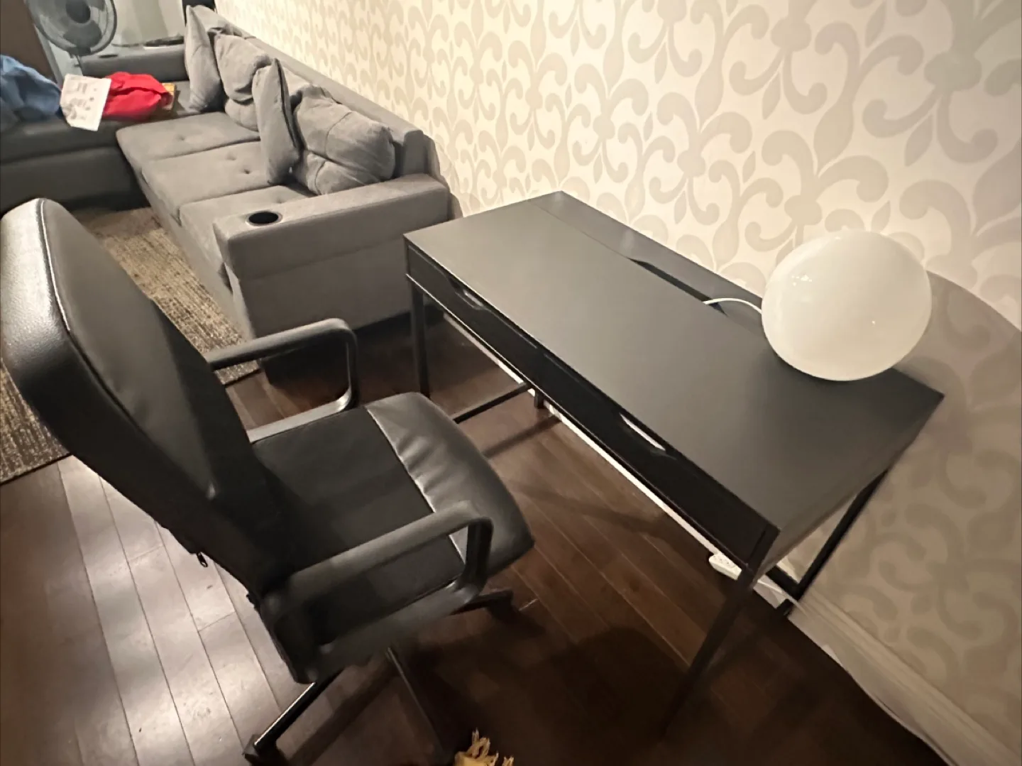 Black Desk and Chair Set image indicator(5)