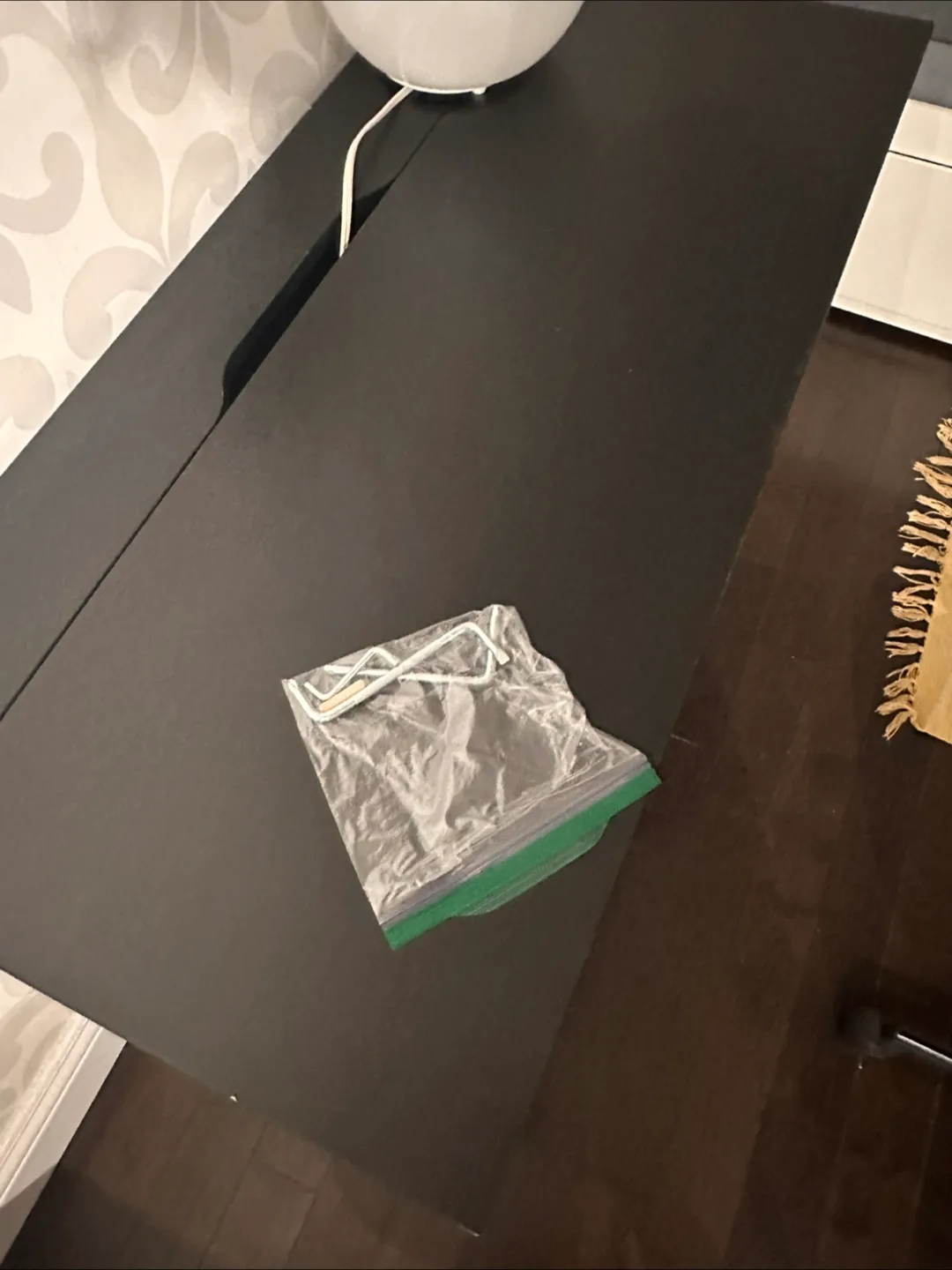 Black Desk and Chair Set image indicator(2)