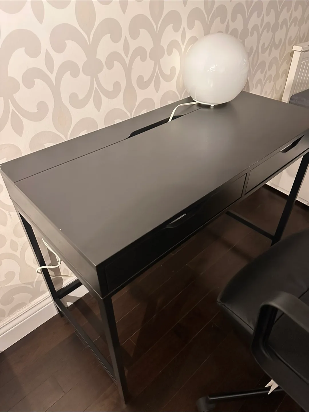 Black Desk and Chair Set image indicator(6)