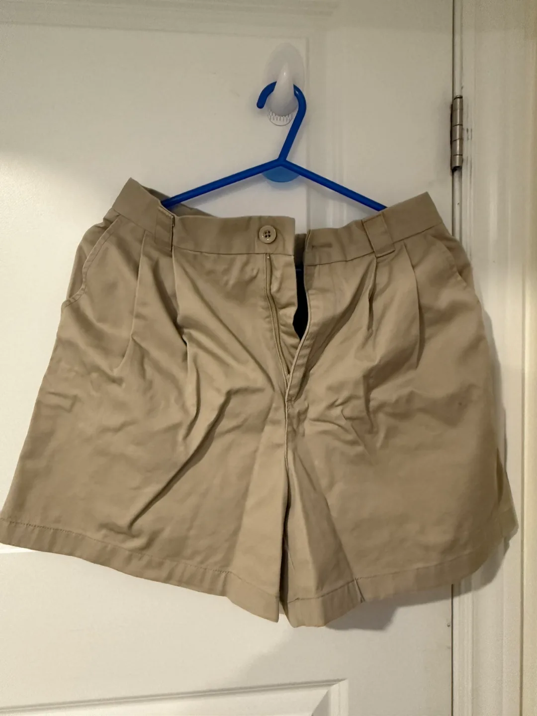 Khaki Shorts thumbnail