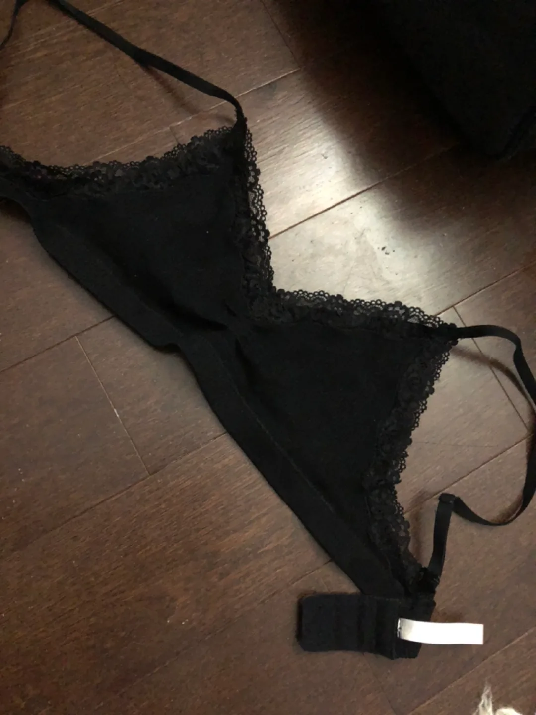 Assorted 32AA/32A bras image indicator(2)