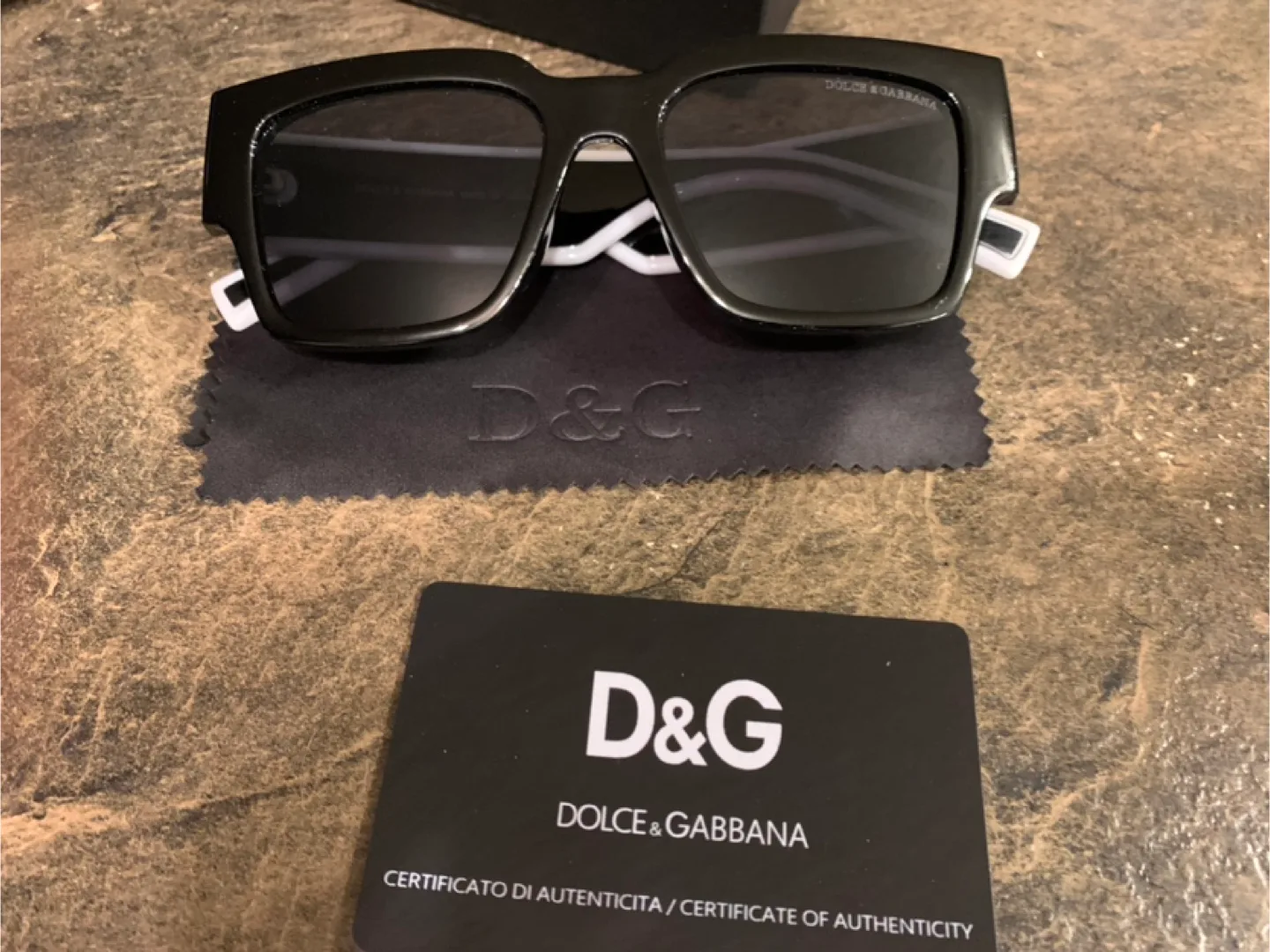 Dolce & Gabbana Sunglasses image indicator(3)