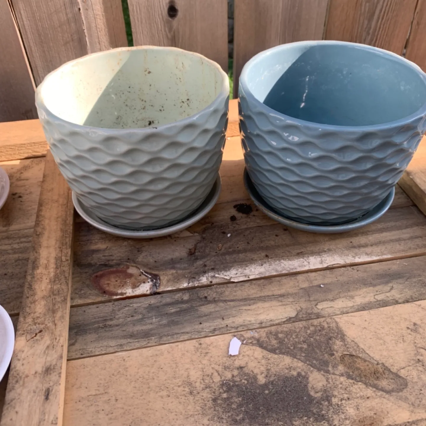 Planters - Several sizes, colours, and textures image indicator(6)