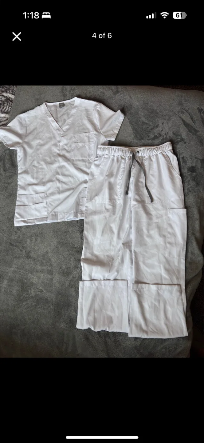 Scrubs Set (BRAND NEW) image indicator(2)