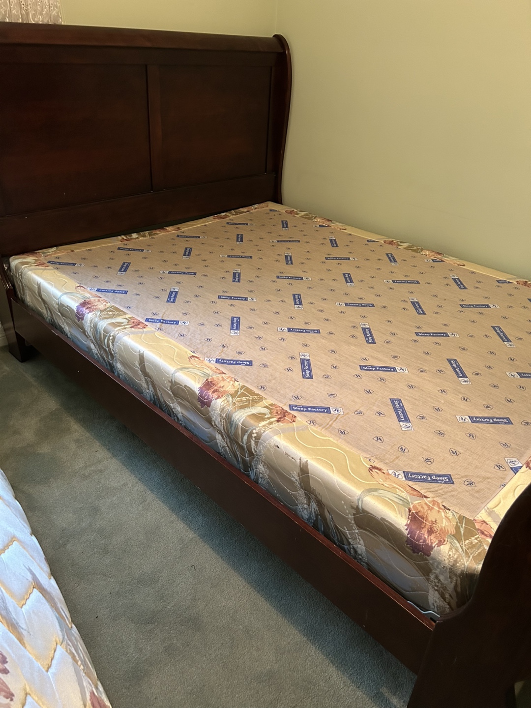 Solid Wood Bed Frame with Mattress - photo 4