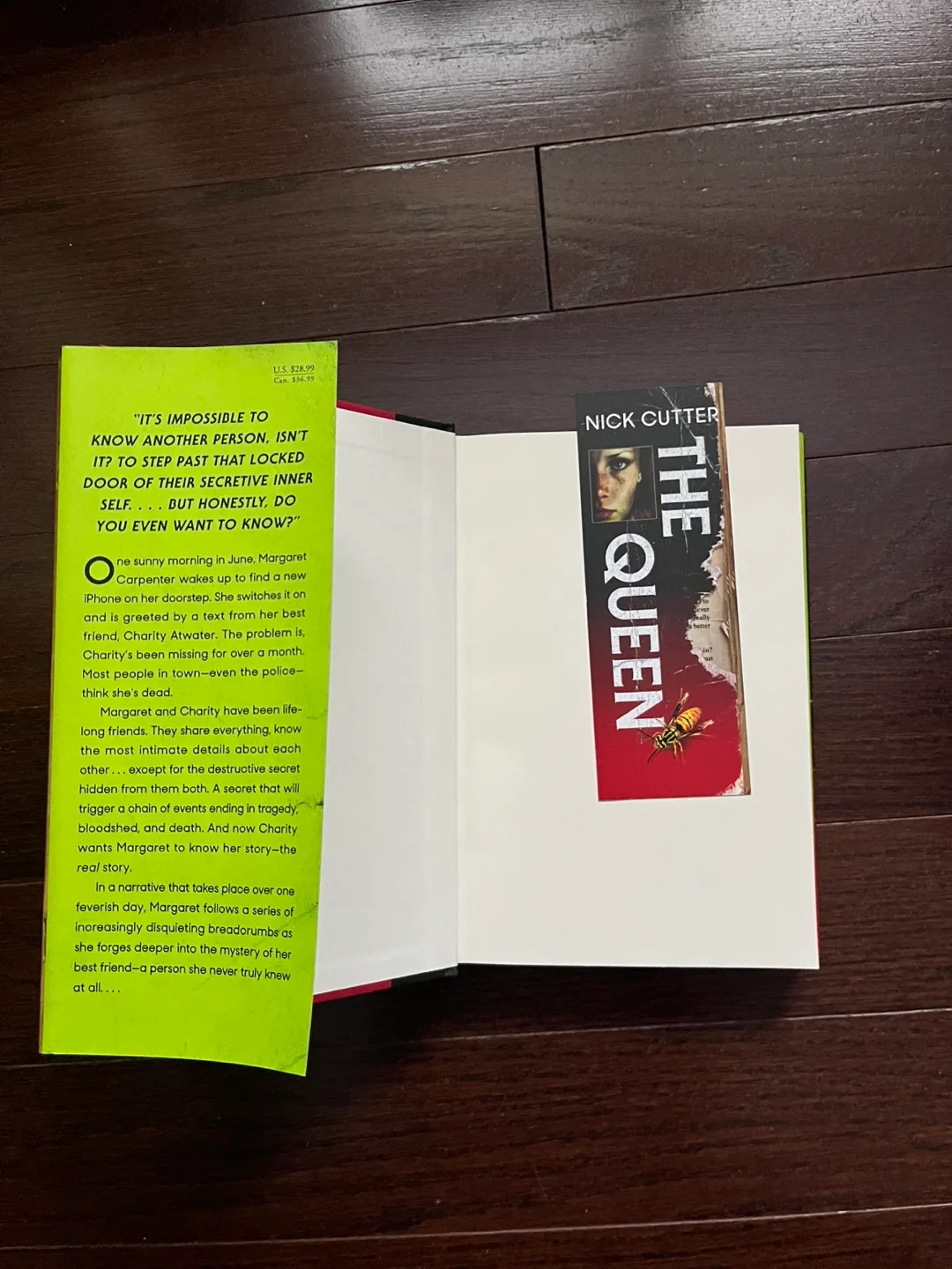 The Queen by Nick Cutter Book image indicator(3)