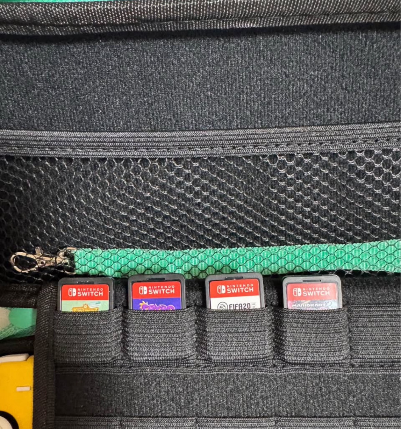 Nintendo Switch Lite - Yellow - photo 3