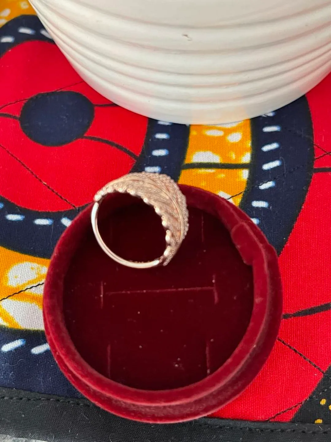 BNIB-💯% Authentic Rose Gold Shimmering Feather Ring size 6 (52) image indicator(7)