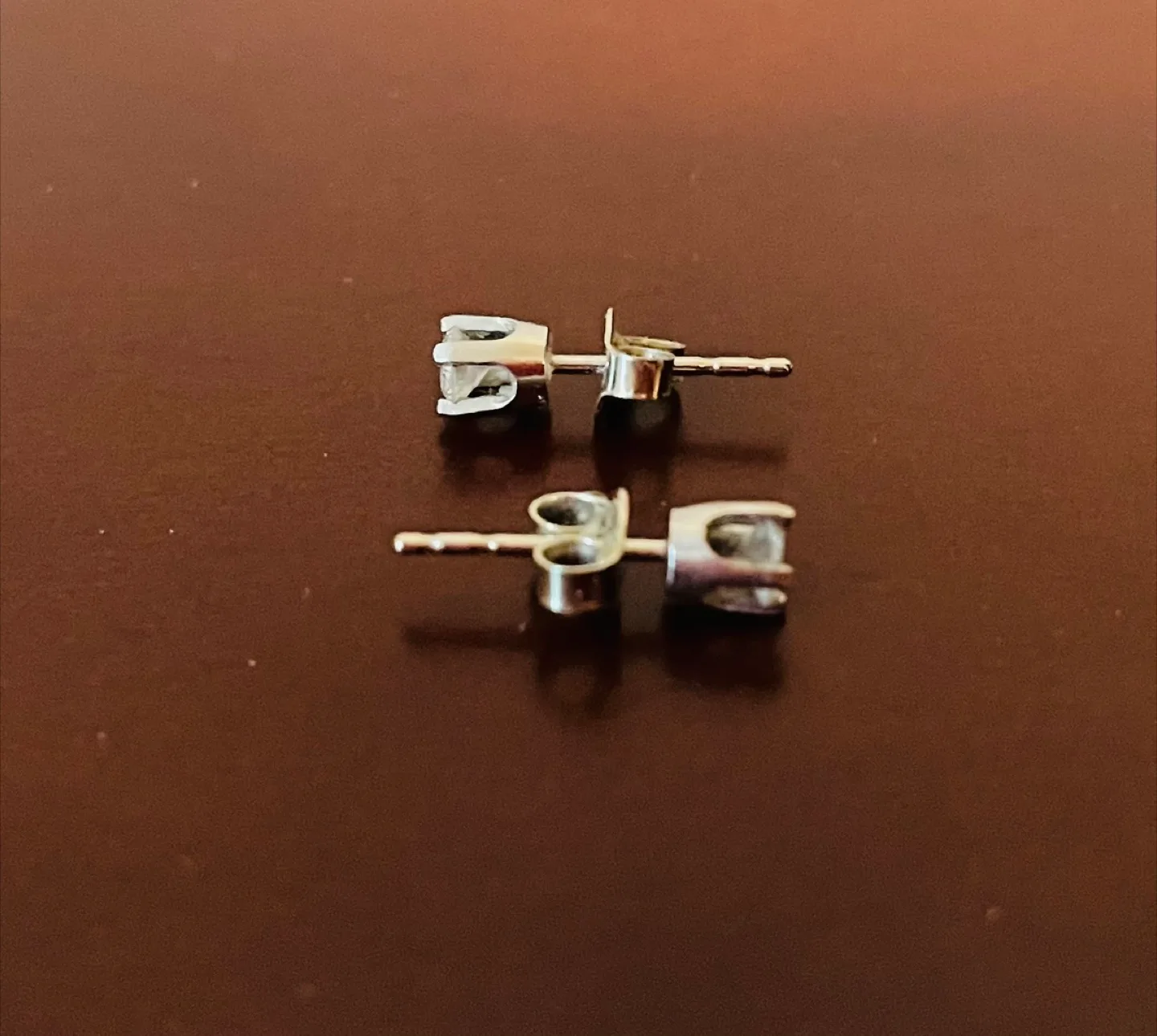 Diamond and 14K White Gold earrings image indicator(3)