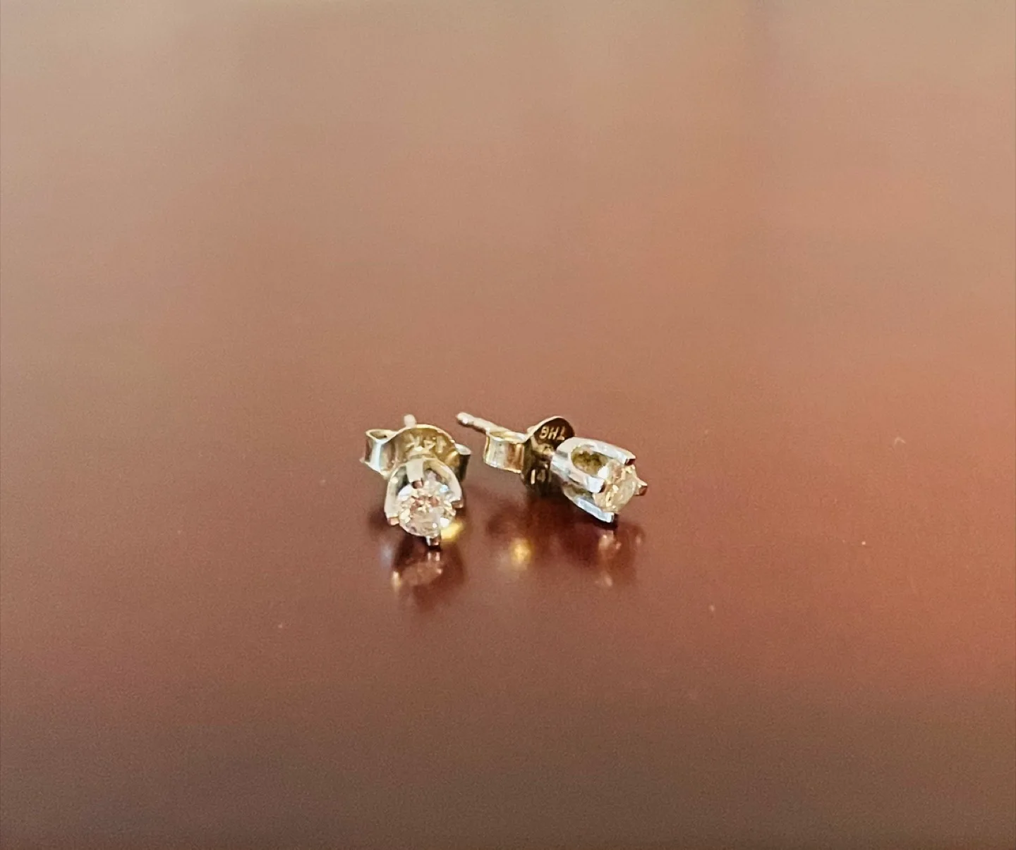 Diamond and 14K White Gold earrings image indicator(2)