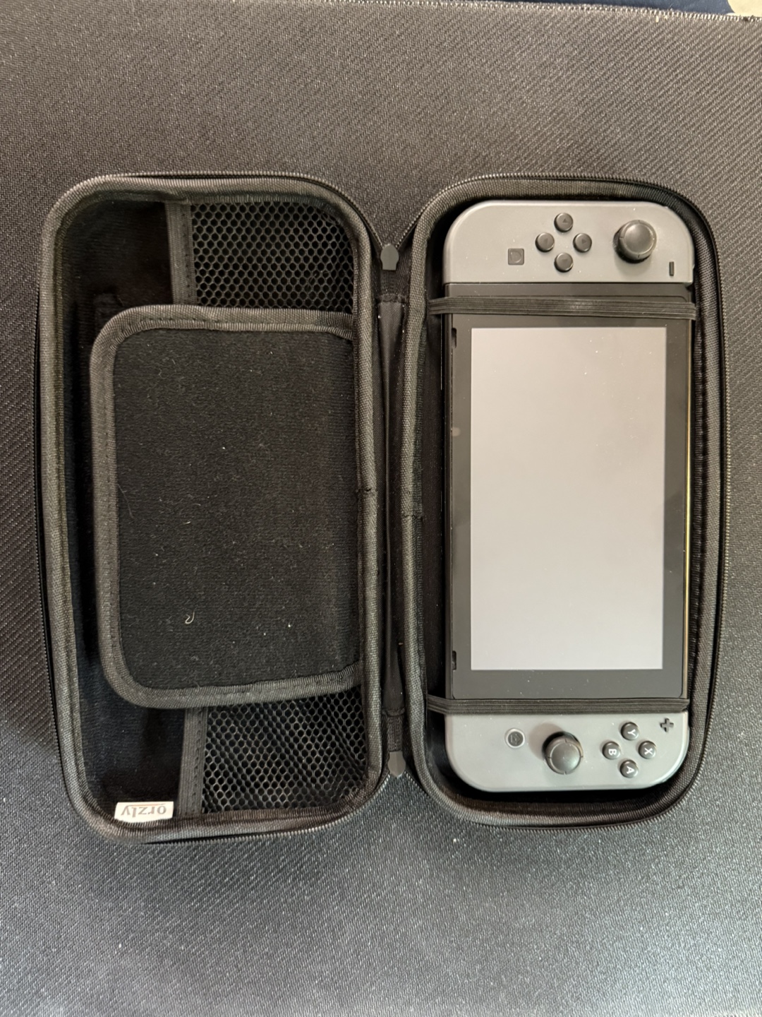 Nintendo Switch Console & Case - photo 5