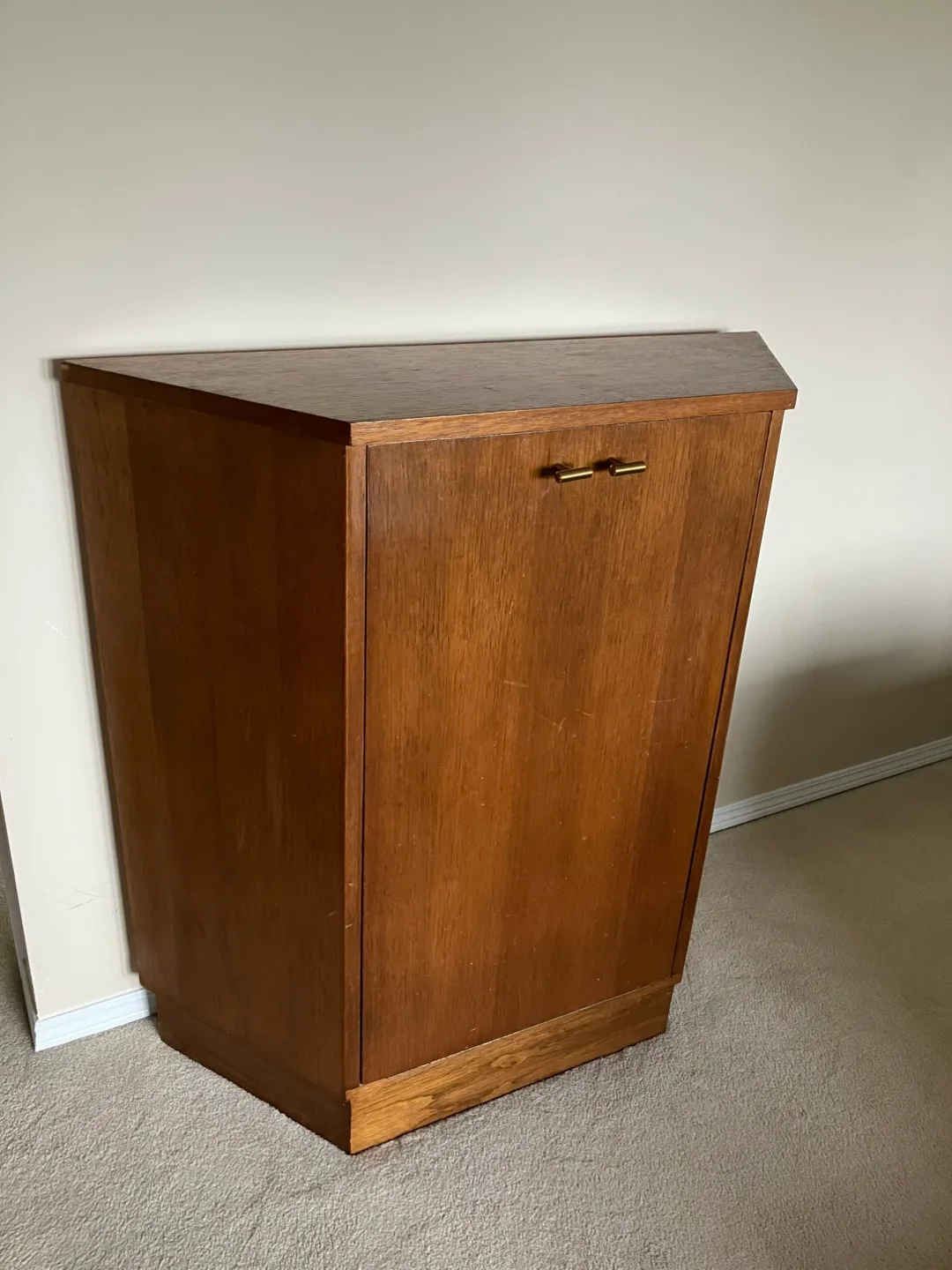 Wooden Laundry Hamper thumbnail